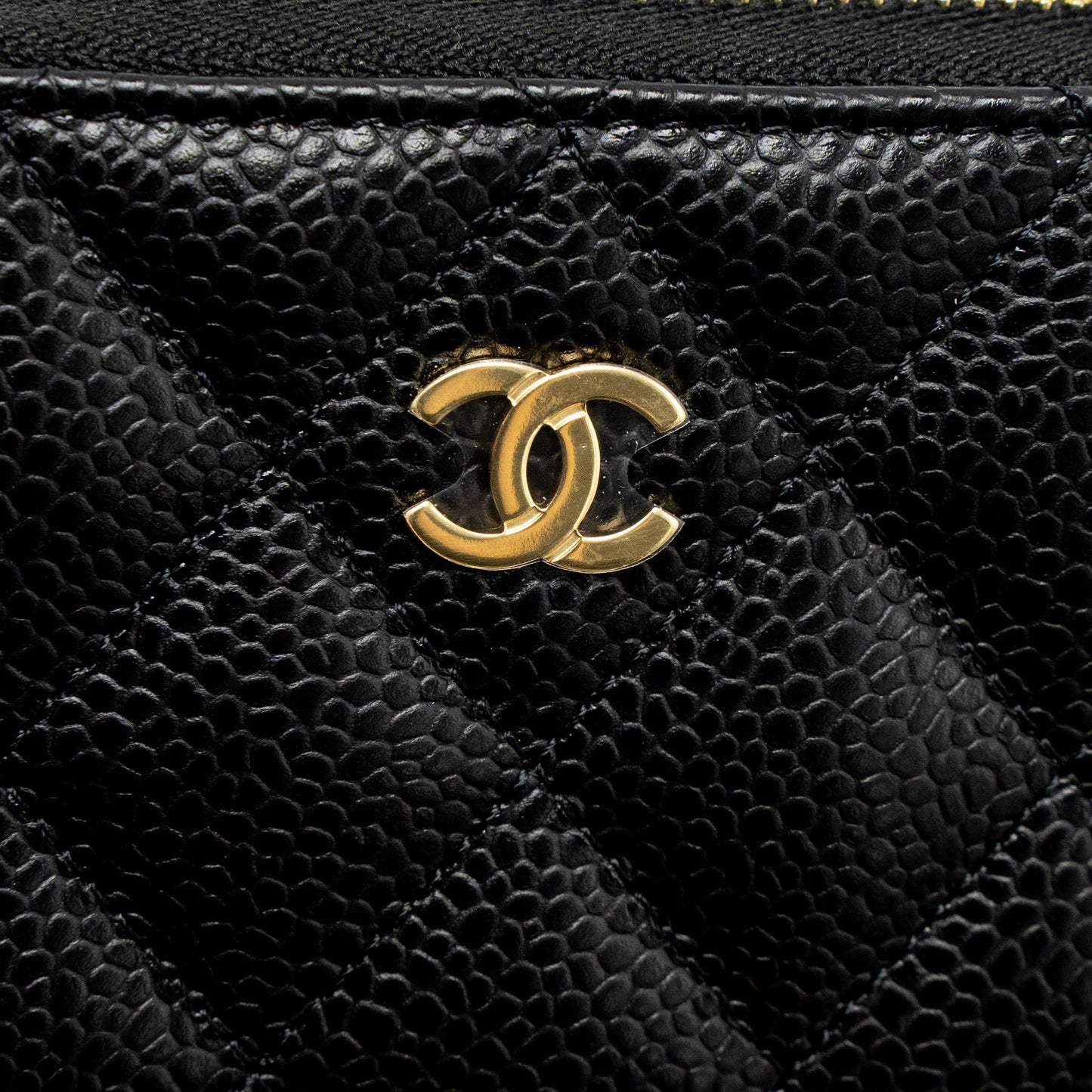 Chanel Zip Card Holder Caviar Black GHW (Microchip)