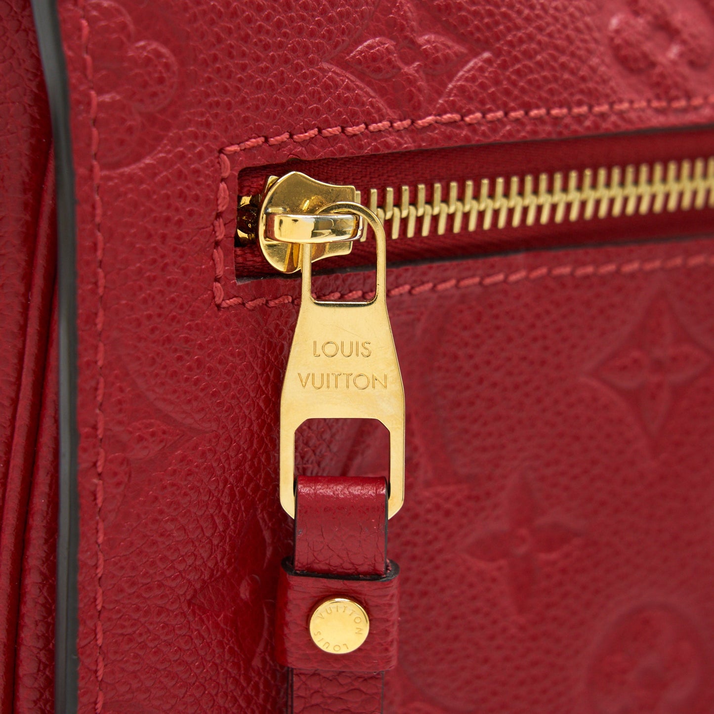 Louis Vuitton Pochette Metis Leather Bag Red