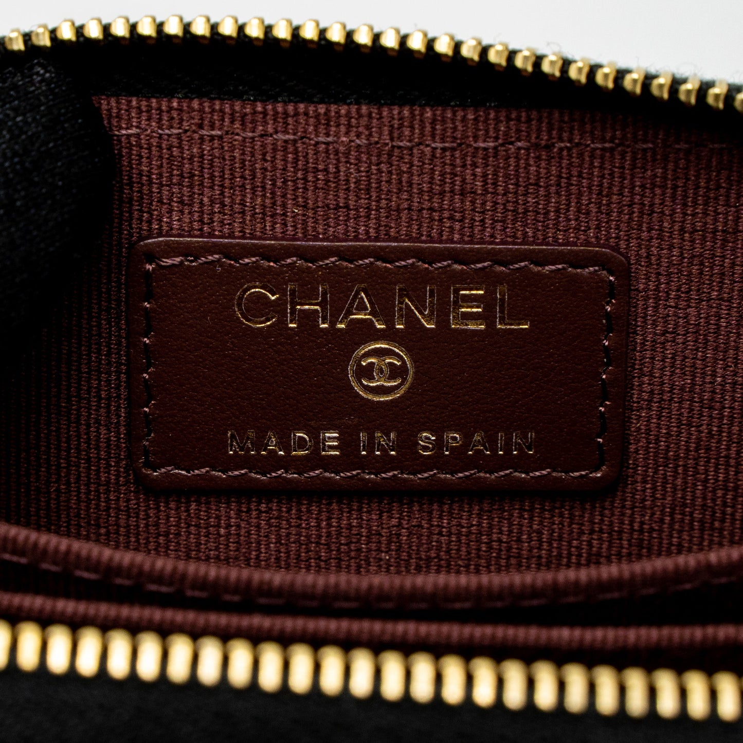 Chanel Zip Card Holder Caviar Black GHW (Microchip)