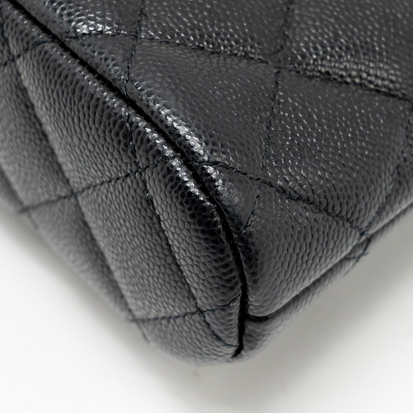 Chanel Classic CC Clutch with Chain Caviar Black LGHW (Microchip)