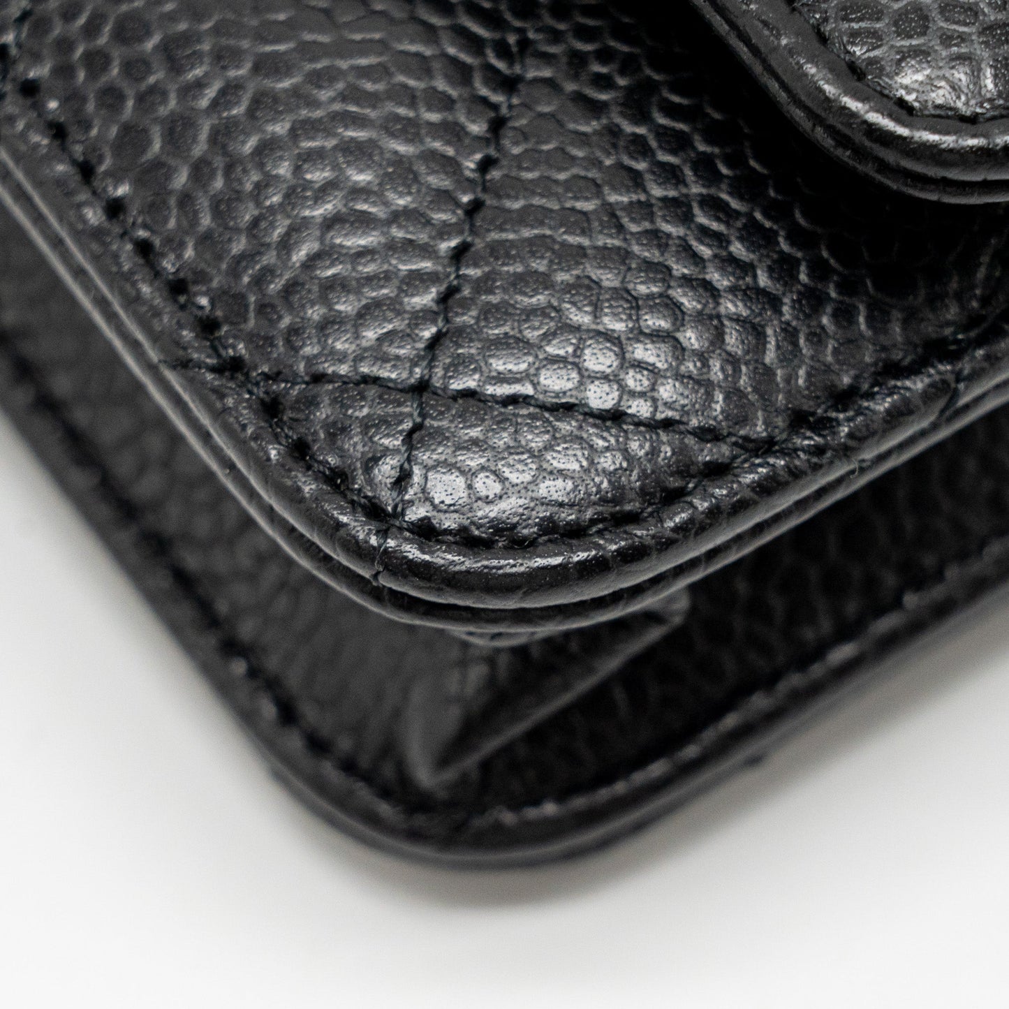 Chanel Classic Wallet on chain caviar black GHW (microchip)