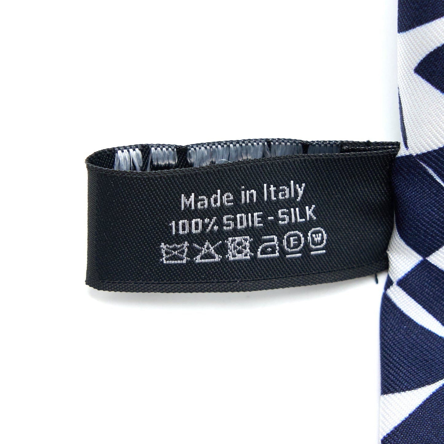 Chanel 23C CC Logo Hair Tie Navy/White