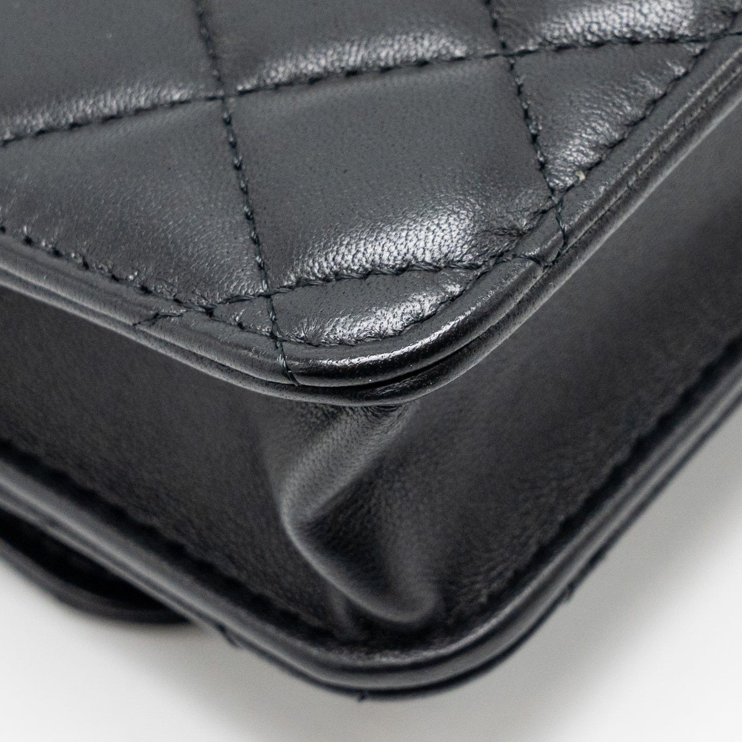 Chanel Pearl Crush Mini Flap Wallet on Chain Lambskin Black GHW (Microchip)