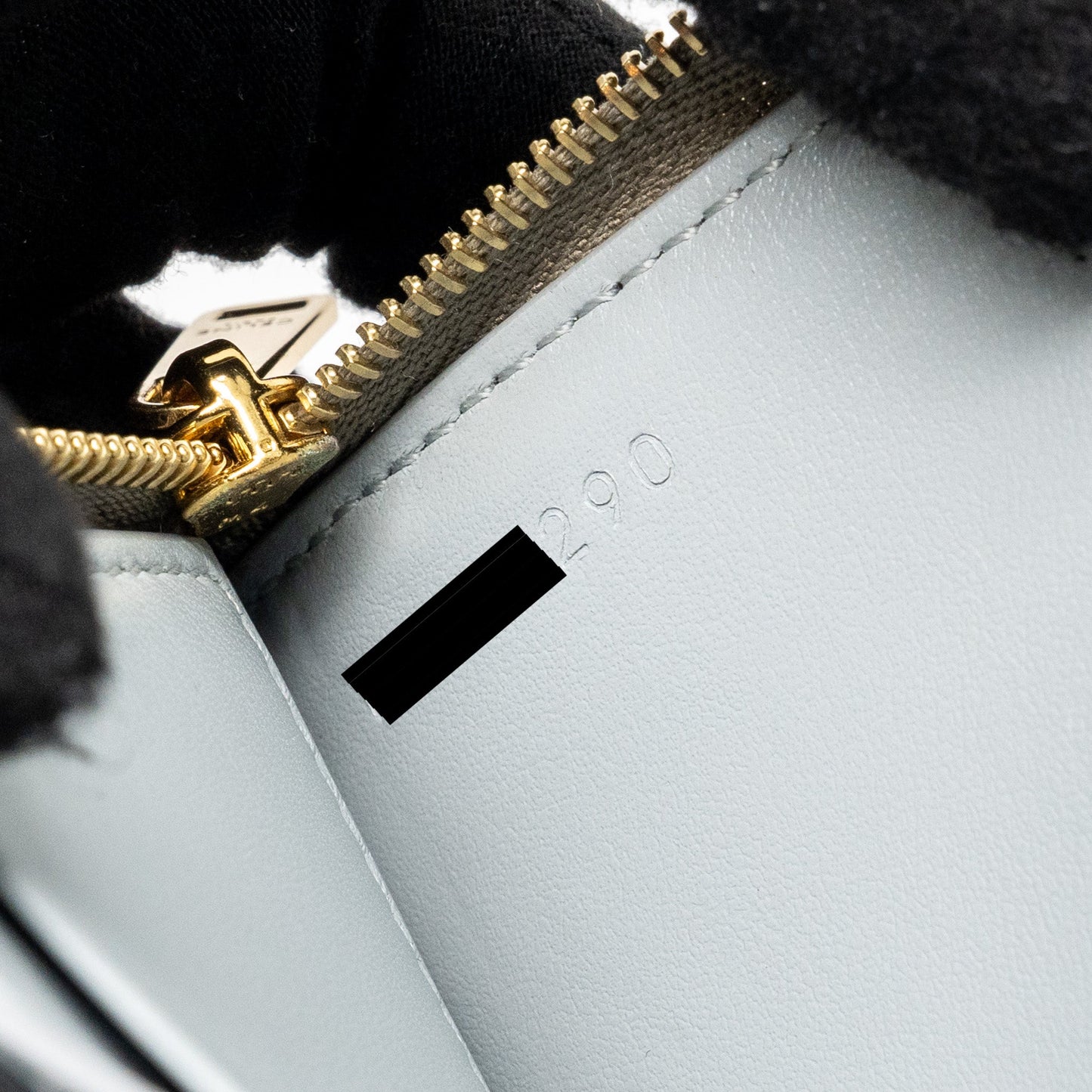 Celine Zipped Purse with removable card holder calfskin / lambskin grey / light blue GHW