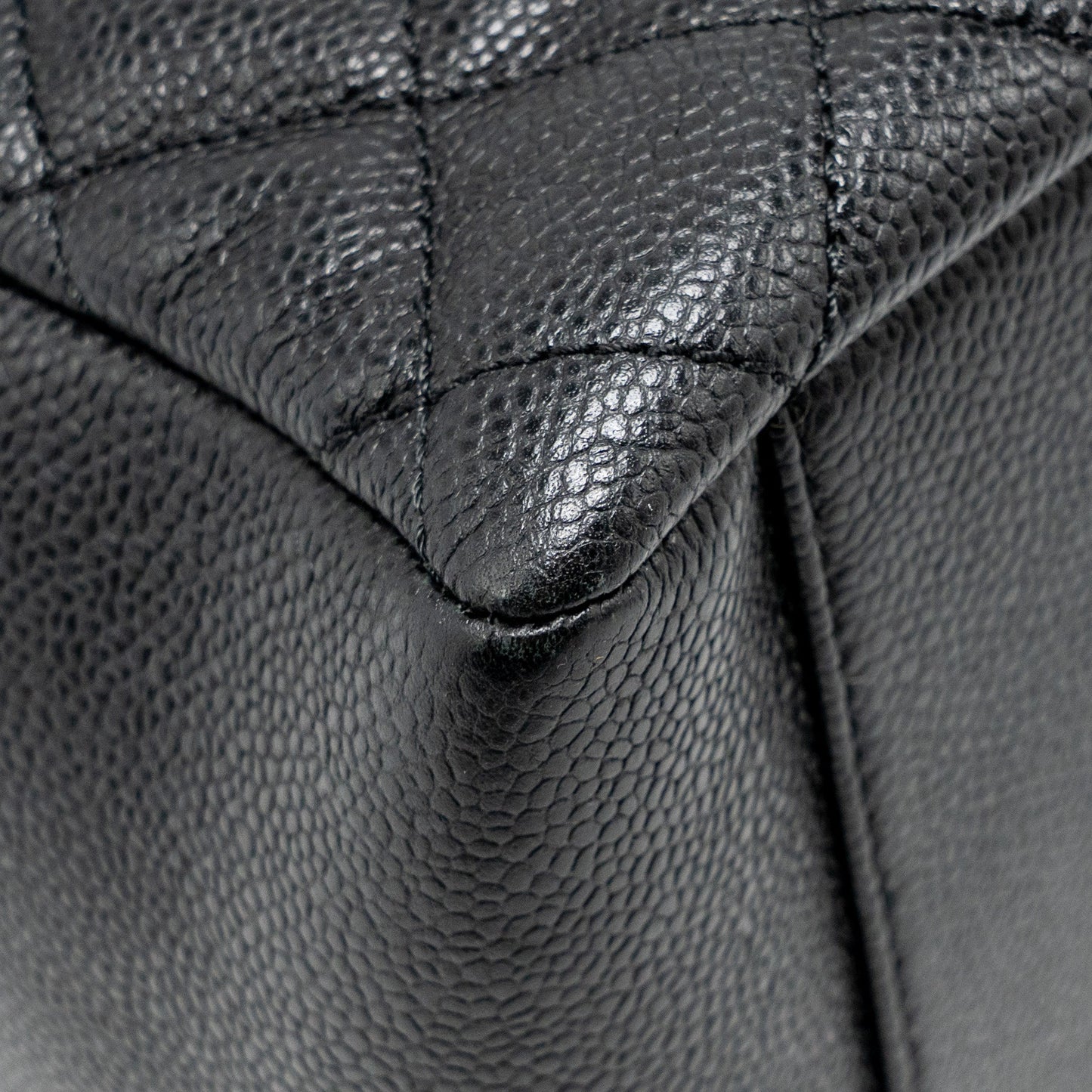 Chanel Grand Shopping Tote / GST Caviar Black GHW