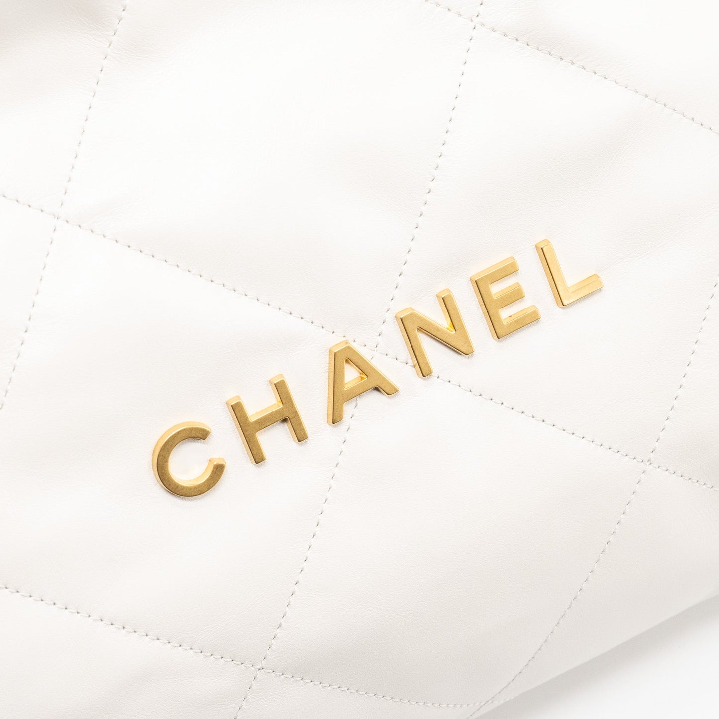 Chanel medium 22 bag calfskin white GHW (microchip)