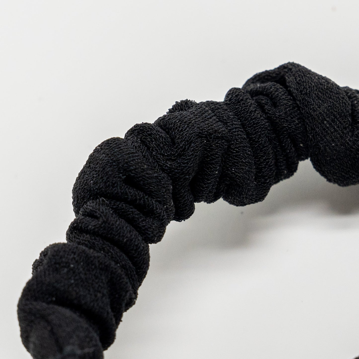 Chanel Giant Pearl hair tie black