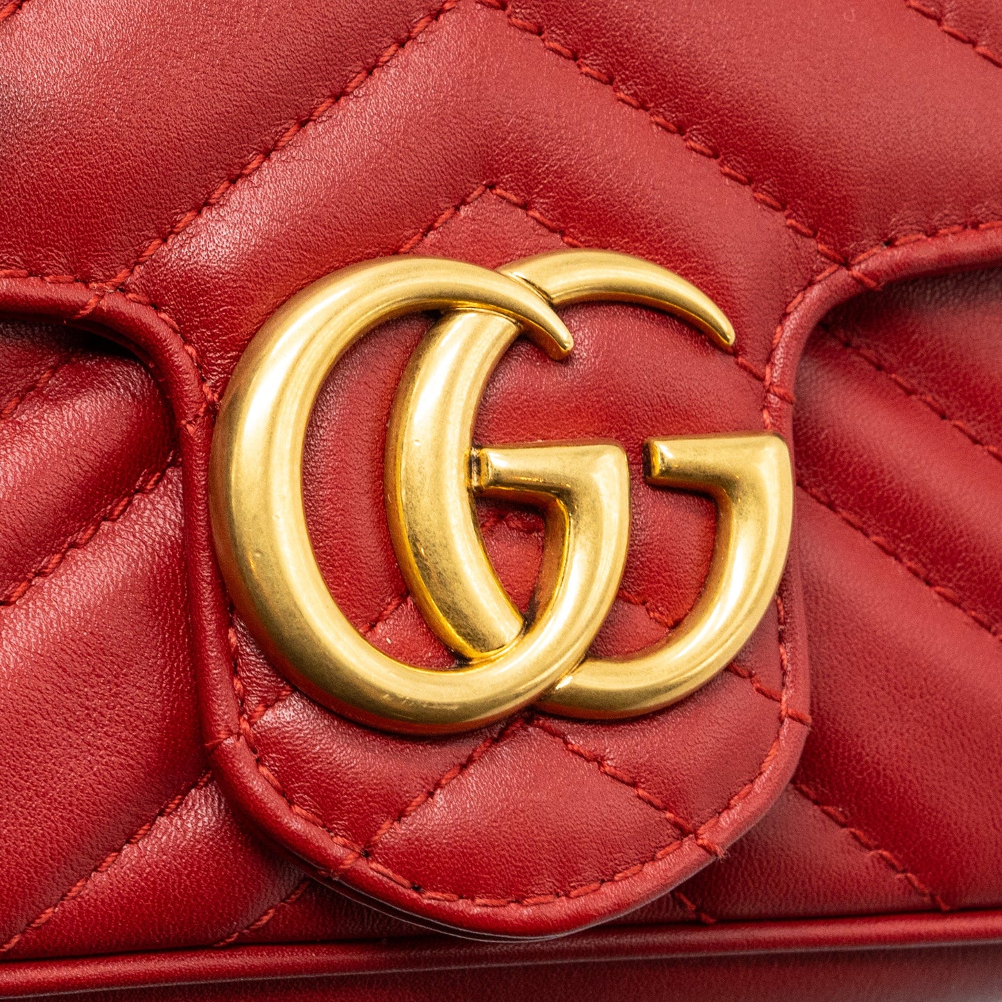 Gucci Marmont super mini matelassé chevron Calfskin red GHW