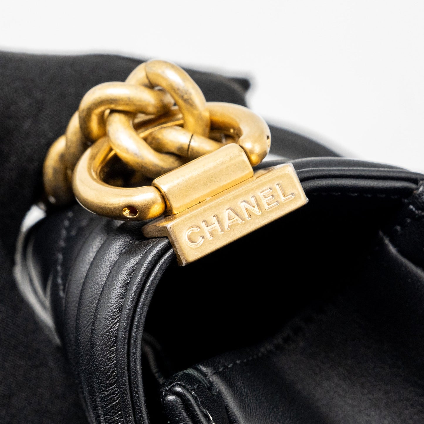 Chanel medium boy bag smooth calfskin black GHW