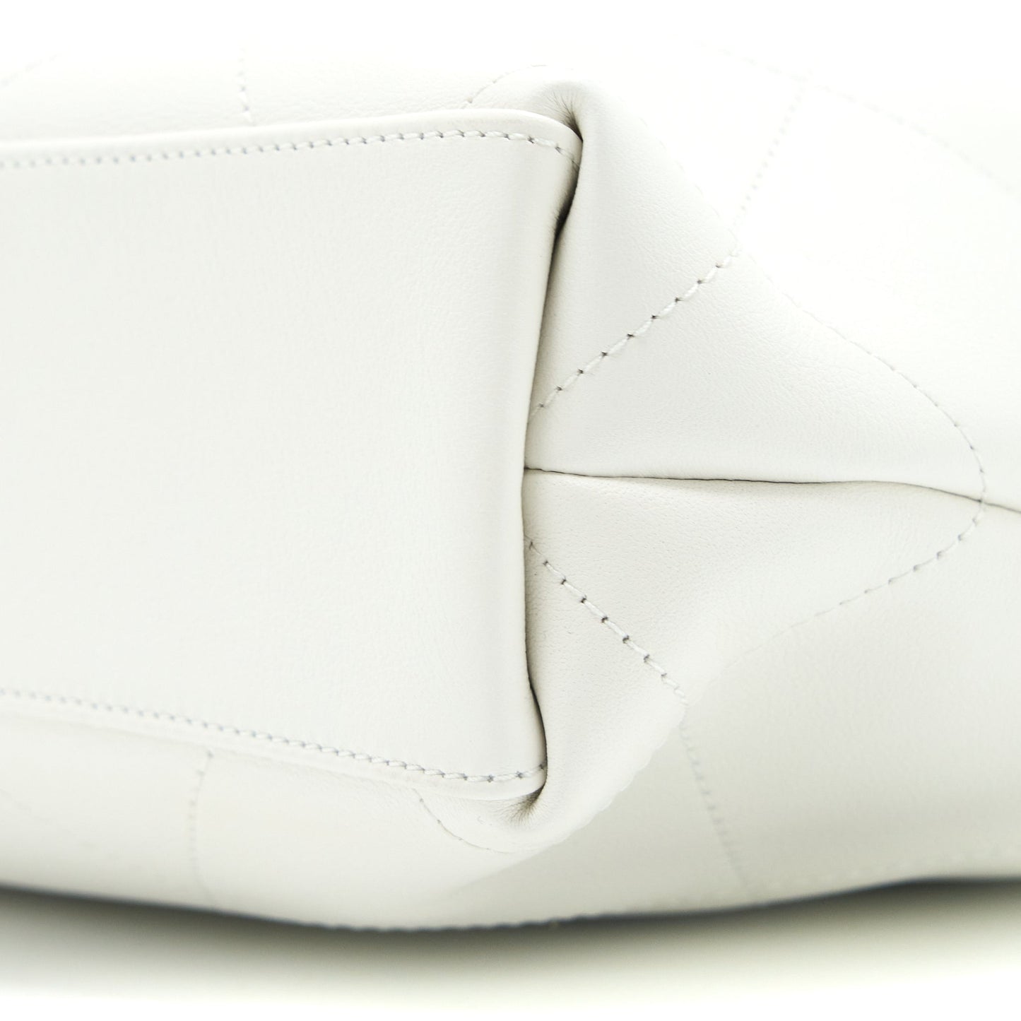 Chanel Tote Bag Quilted Calfskin White Brushed GHW