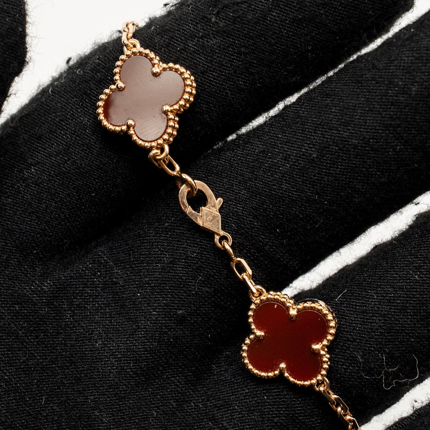 Van Cleef and Arpels vintage Alhambra bracelet 5 motifs 18k rose gold, carnelian
