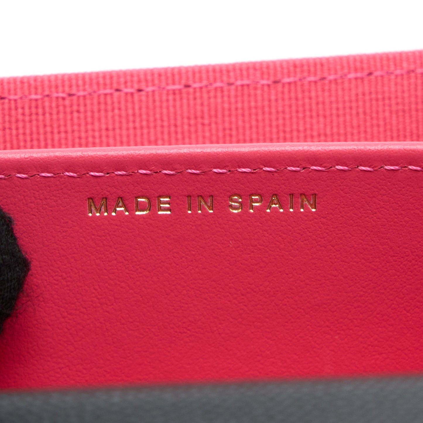 Chanel 23P Detailed CC logo Flap Card Holder Caviar Black LGHW (Microchip)