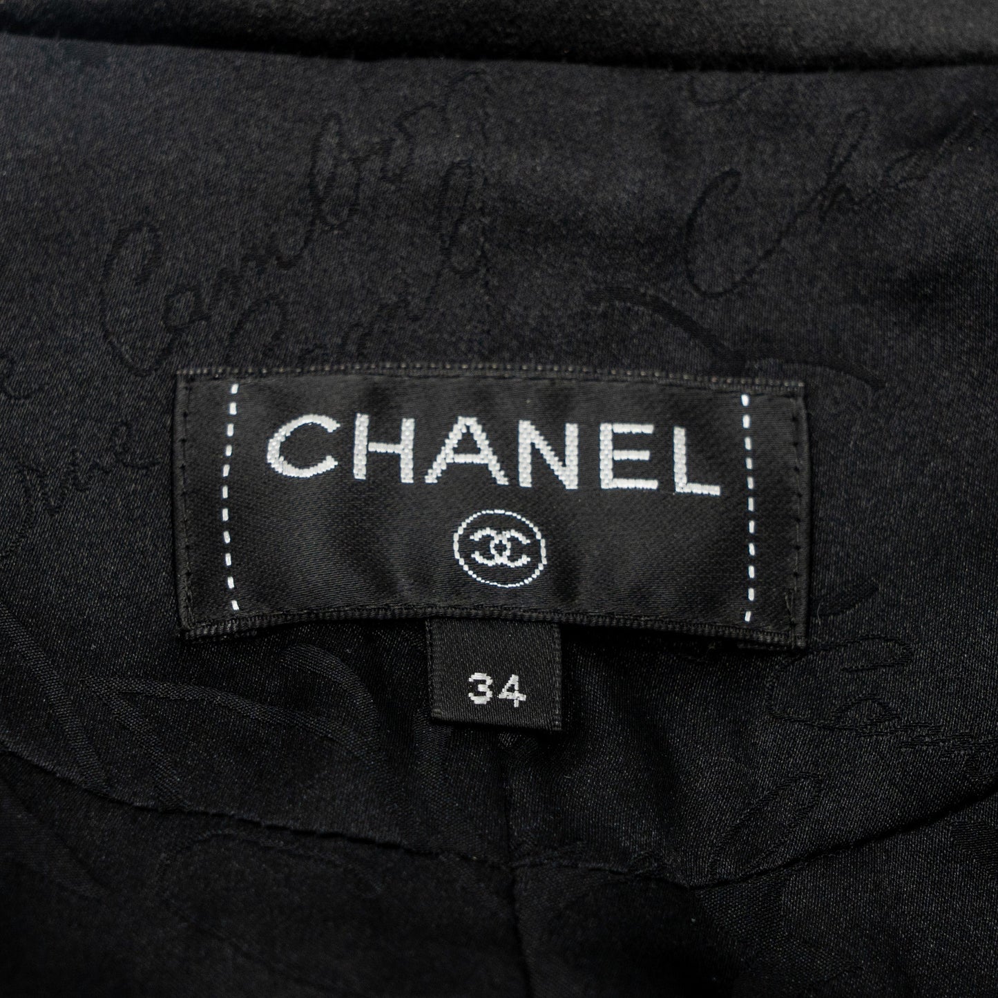 Chanel size 34 18A tweed long skirt gold / black