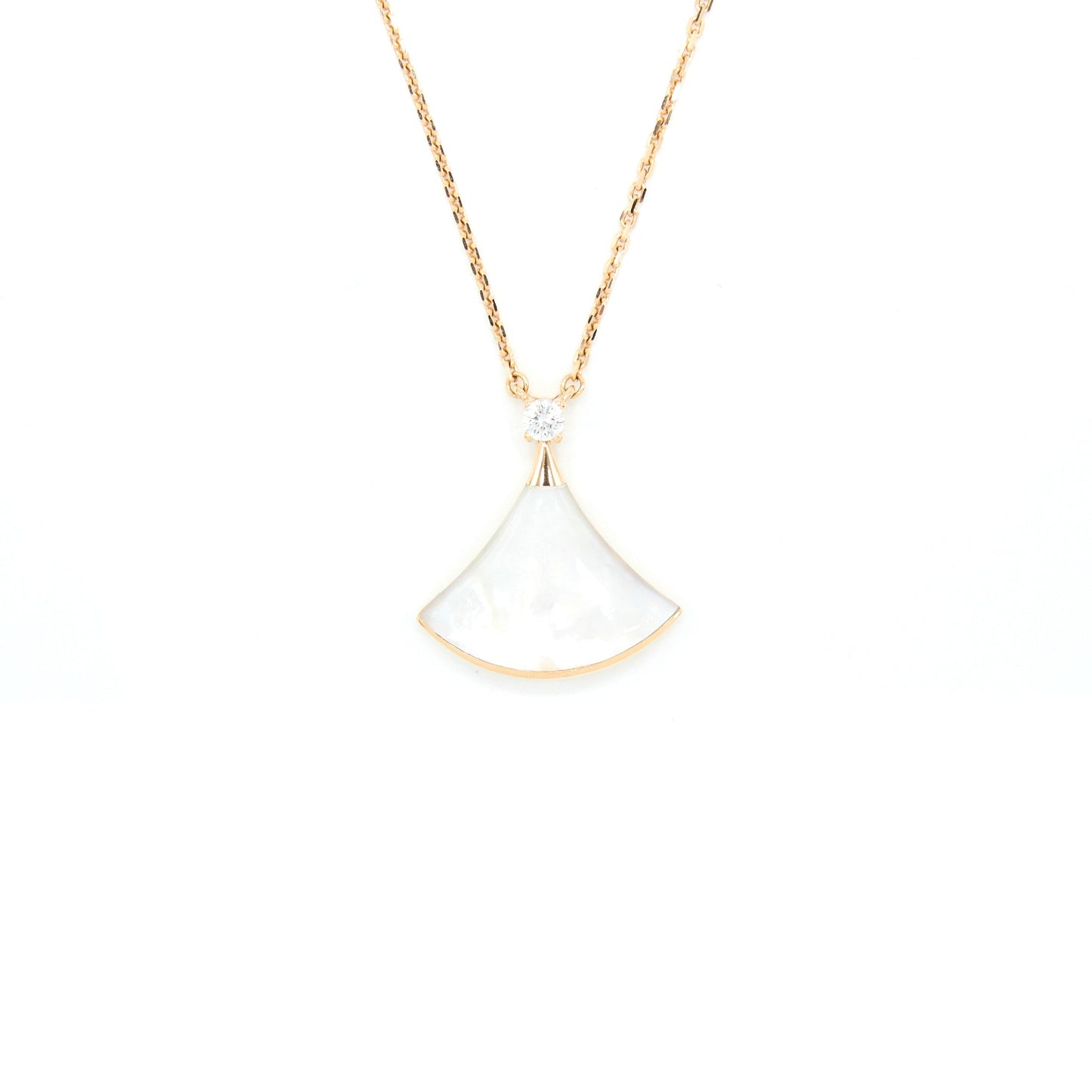 Bvlgari Diva’s Dream Necklace Mother Of Pearl With Diamond Rose Gold
