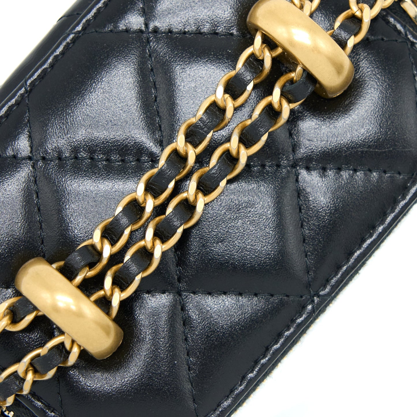 Chanel 21A Gold Crush Mini Vanity Case Calfskin Black Brushed GHW