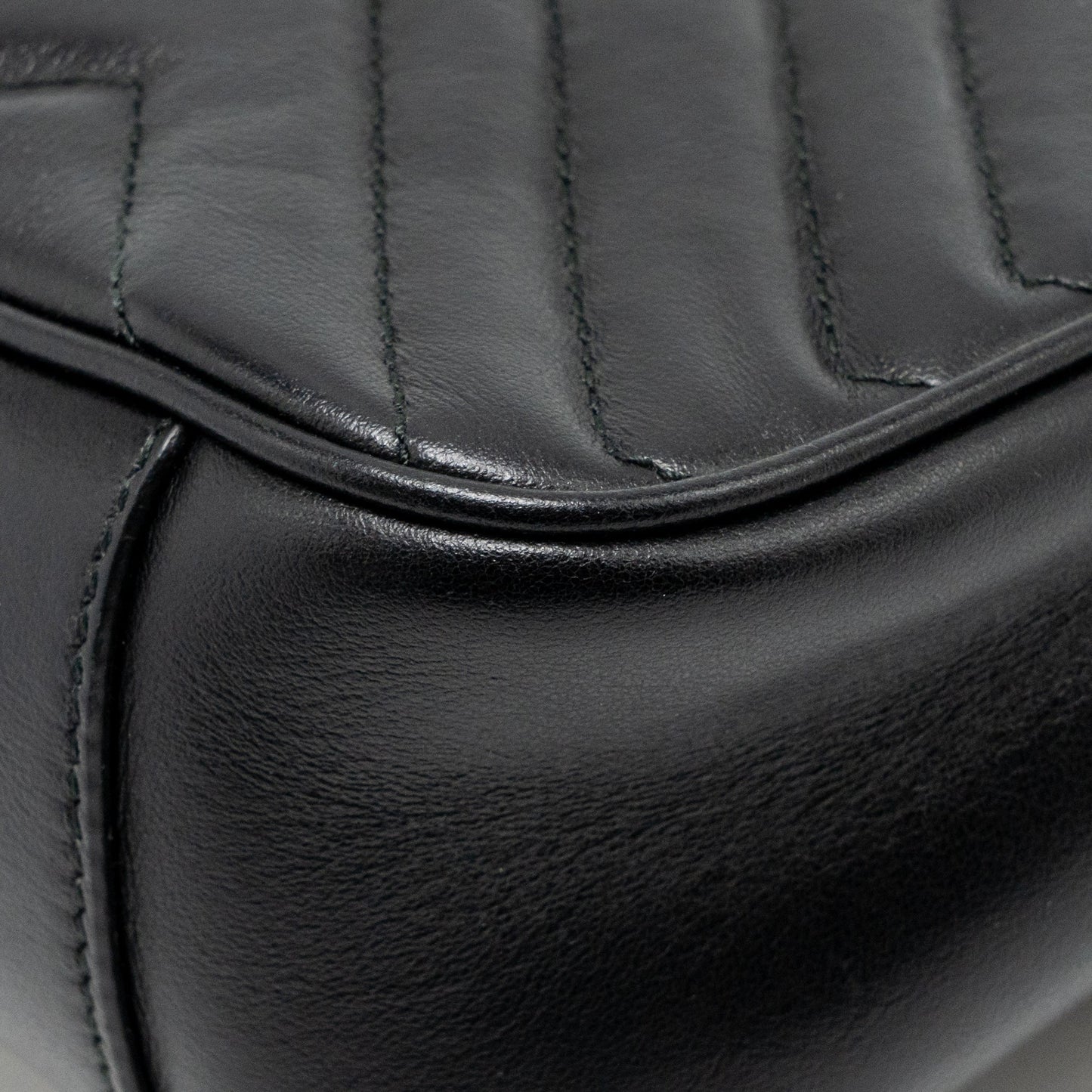 Gucci Medium GG Marmont shoulder Bag Calfskin Black GHW