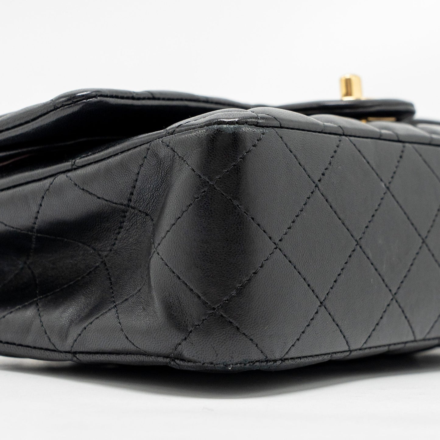Chanel Medium Classic Double Flap Bag Lambskin Black GHW