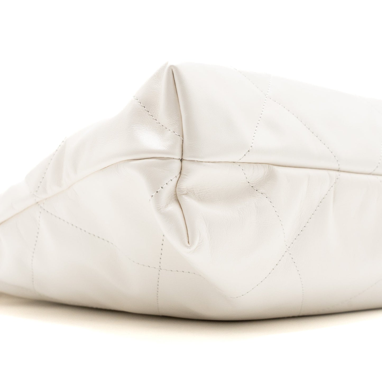 Chanel medium 22 bag calfskin white GHW (microchip)