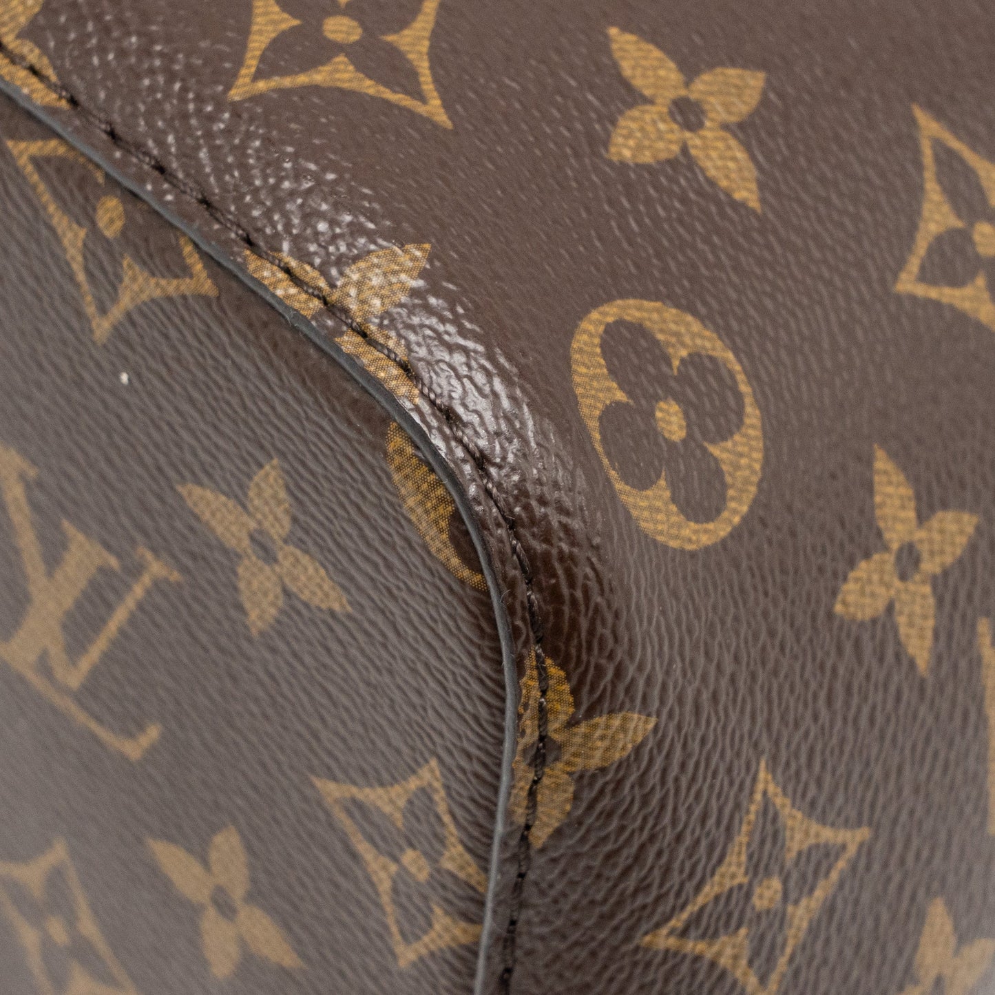 LOUIS VUITTON Neo Noe Monogram Canvas Black GHW