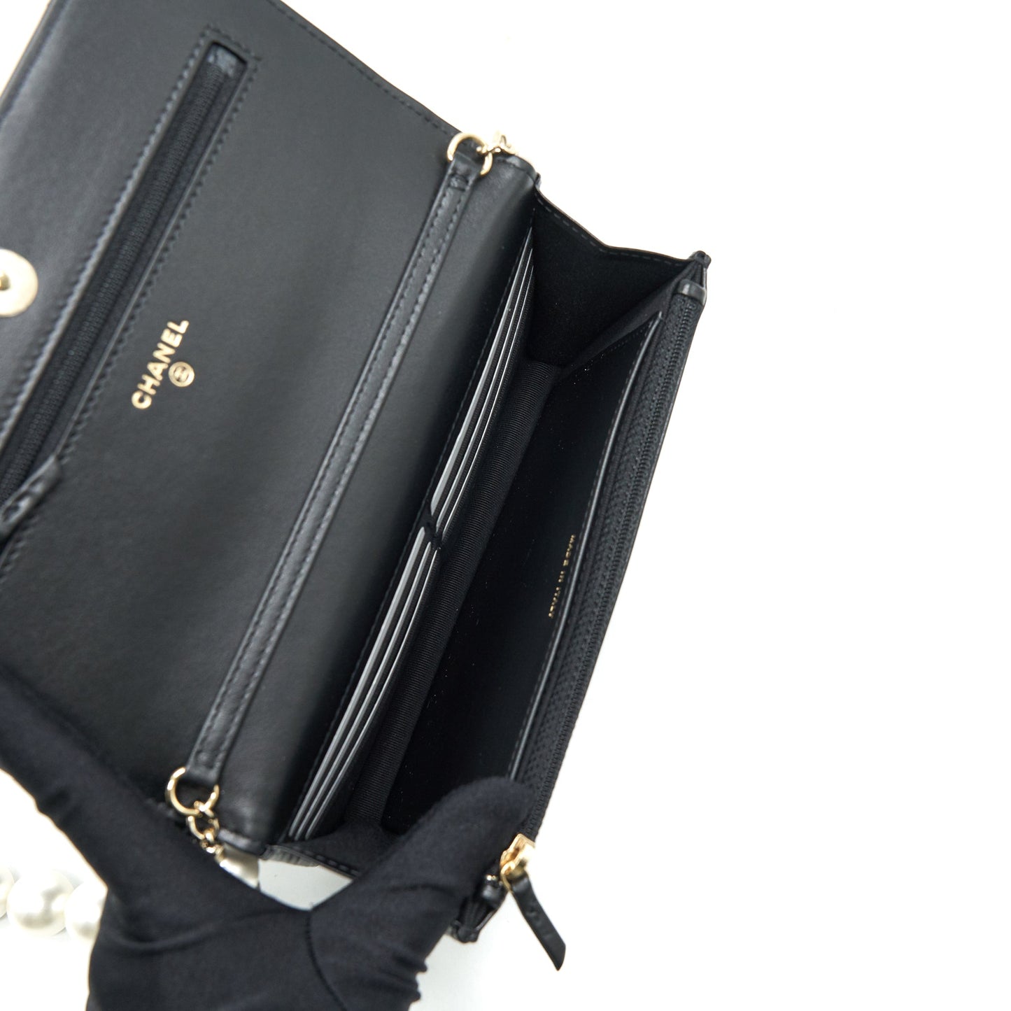 Chanel Giant Pearl Crush Wallet On Chain Black
