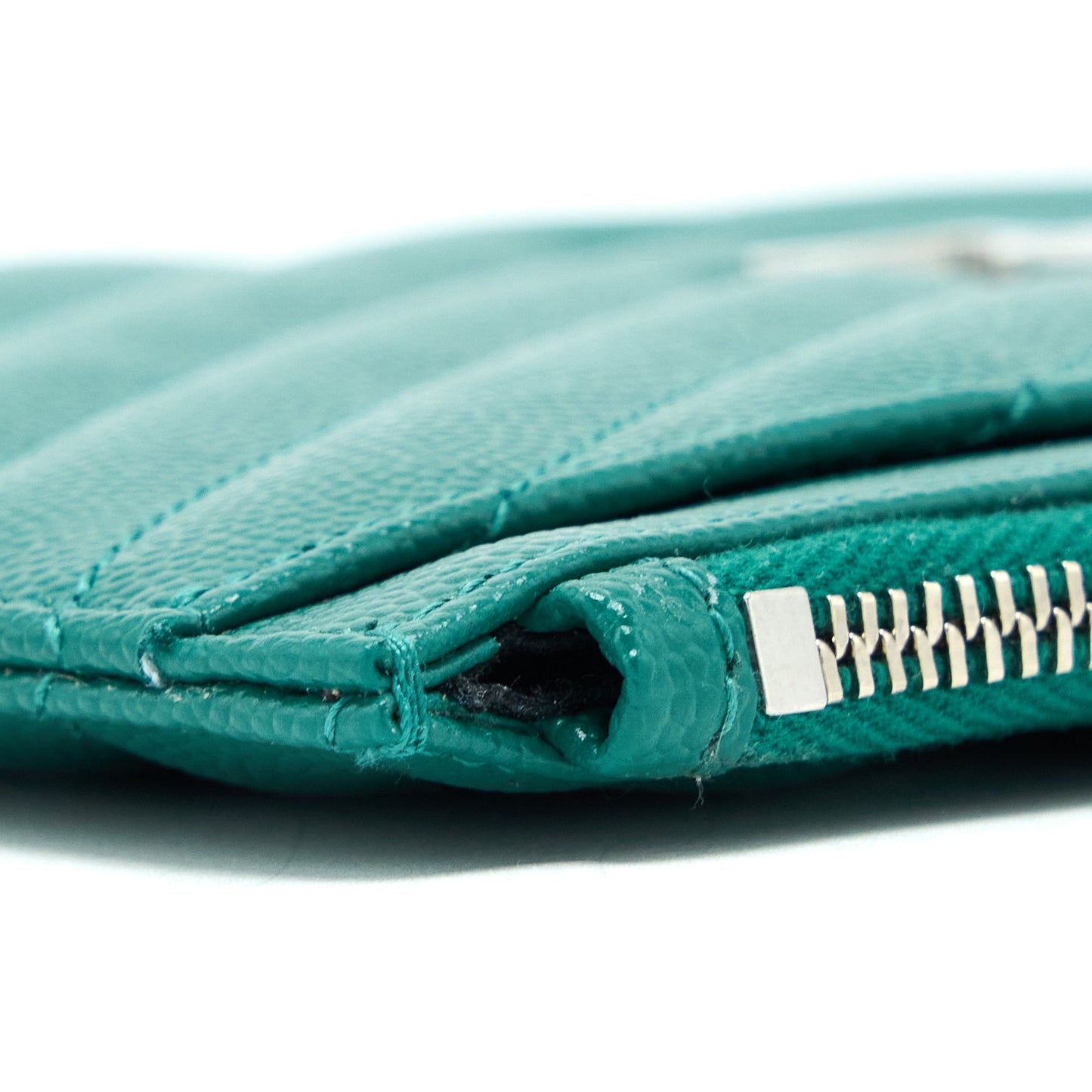 Saint Laurent Cassandra Matelasse Zipped Pouch Grained Calfskin Green SHW