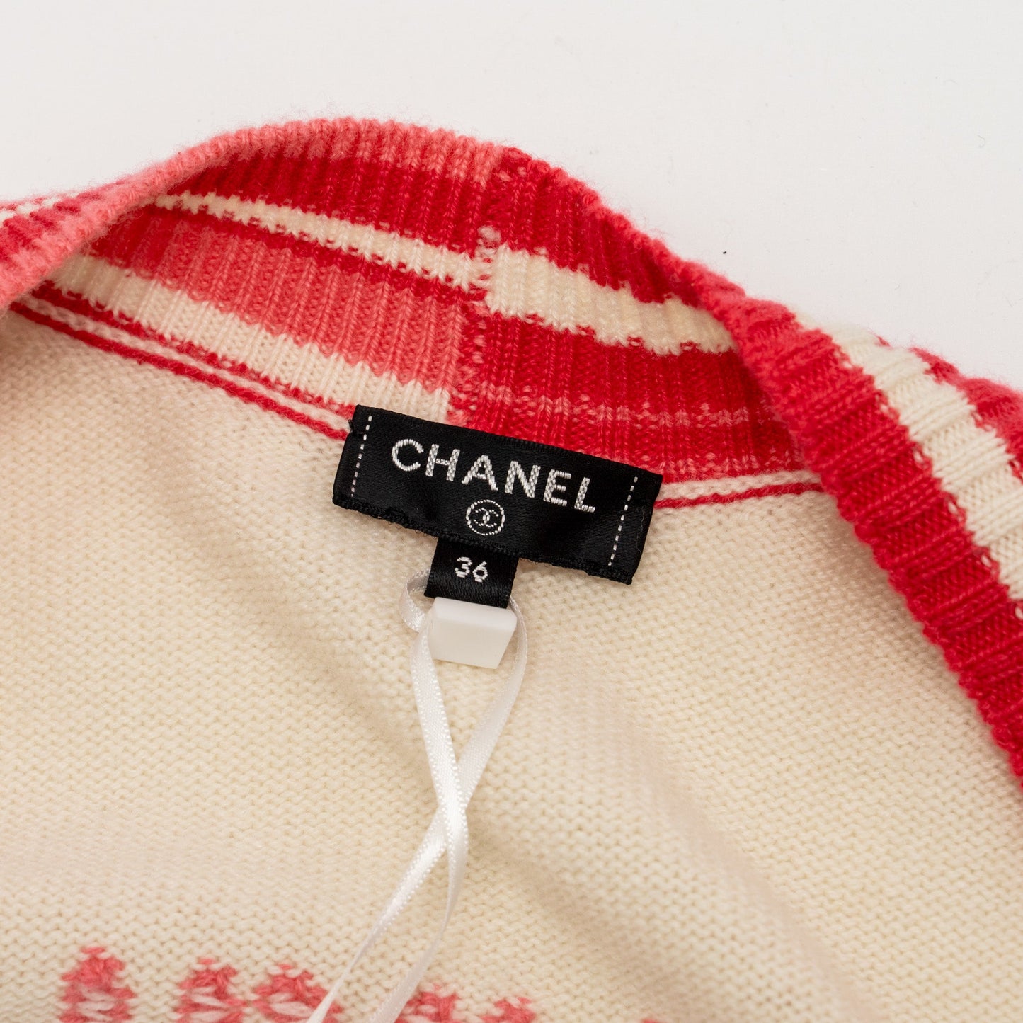 Chanel Size 36 Deauville Biarritz Venise Cardigan Cashmere Ecru/Pink/Coral