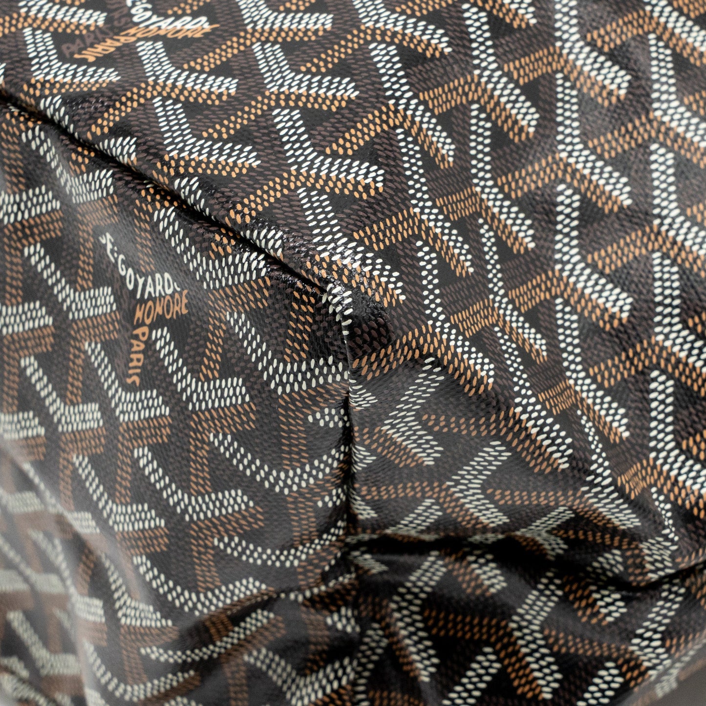 Goyard Saint Louis PM Bag Goyardine Canvas/Calfskin Black SHW