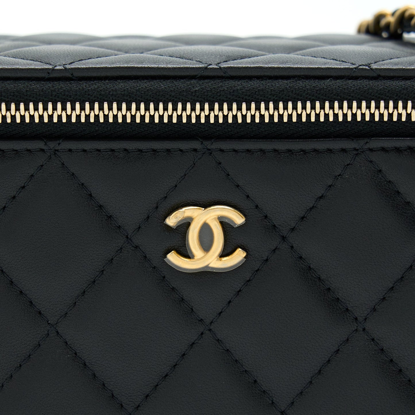Chanel 22B Pearl Crush Long Vanity With Chain Lambskin Black GHW