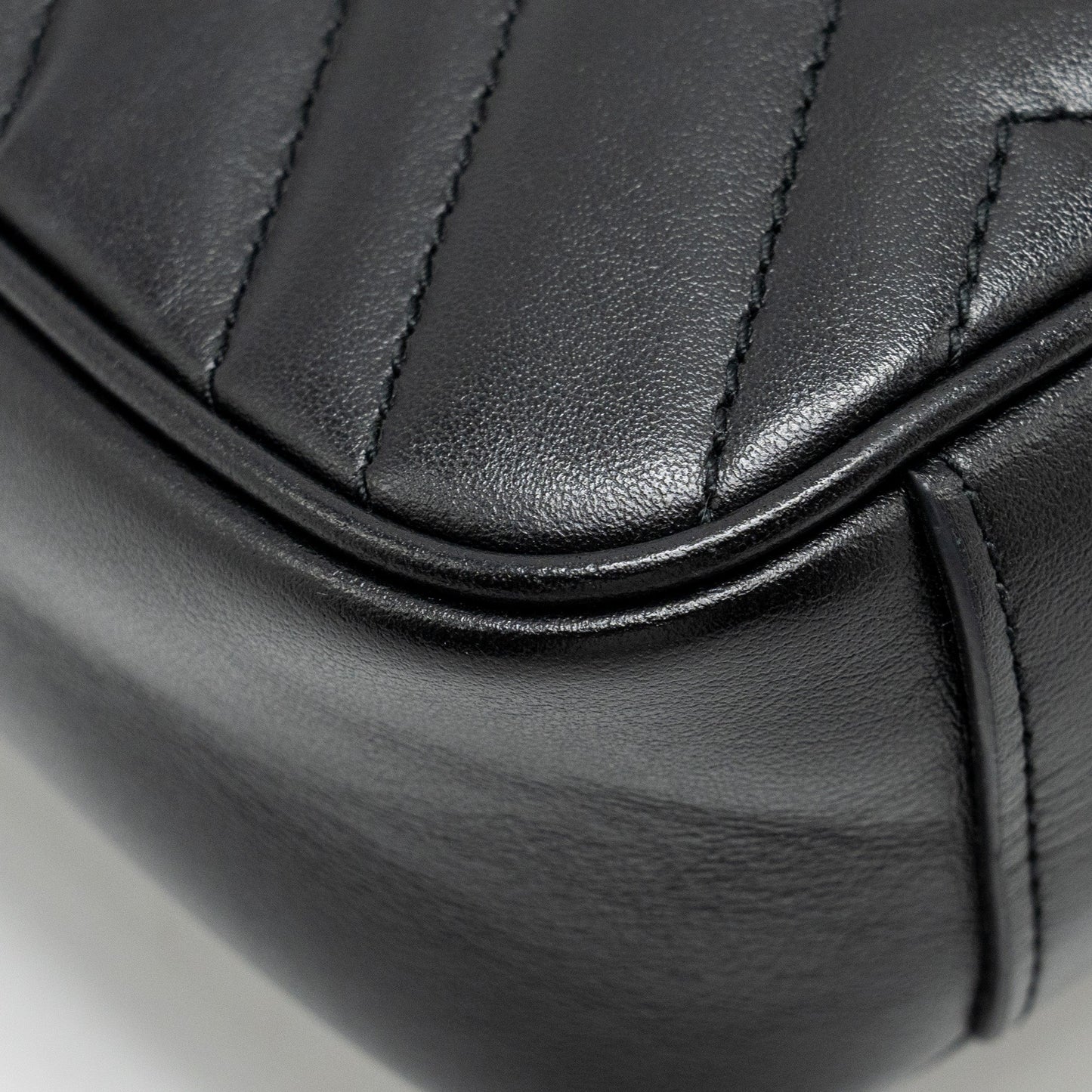 Gucci Mini GG Marmont Shoulder Bag Calfskin Black GHW