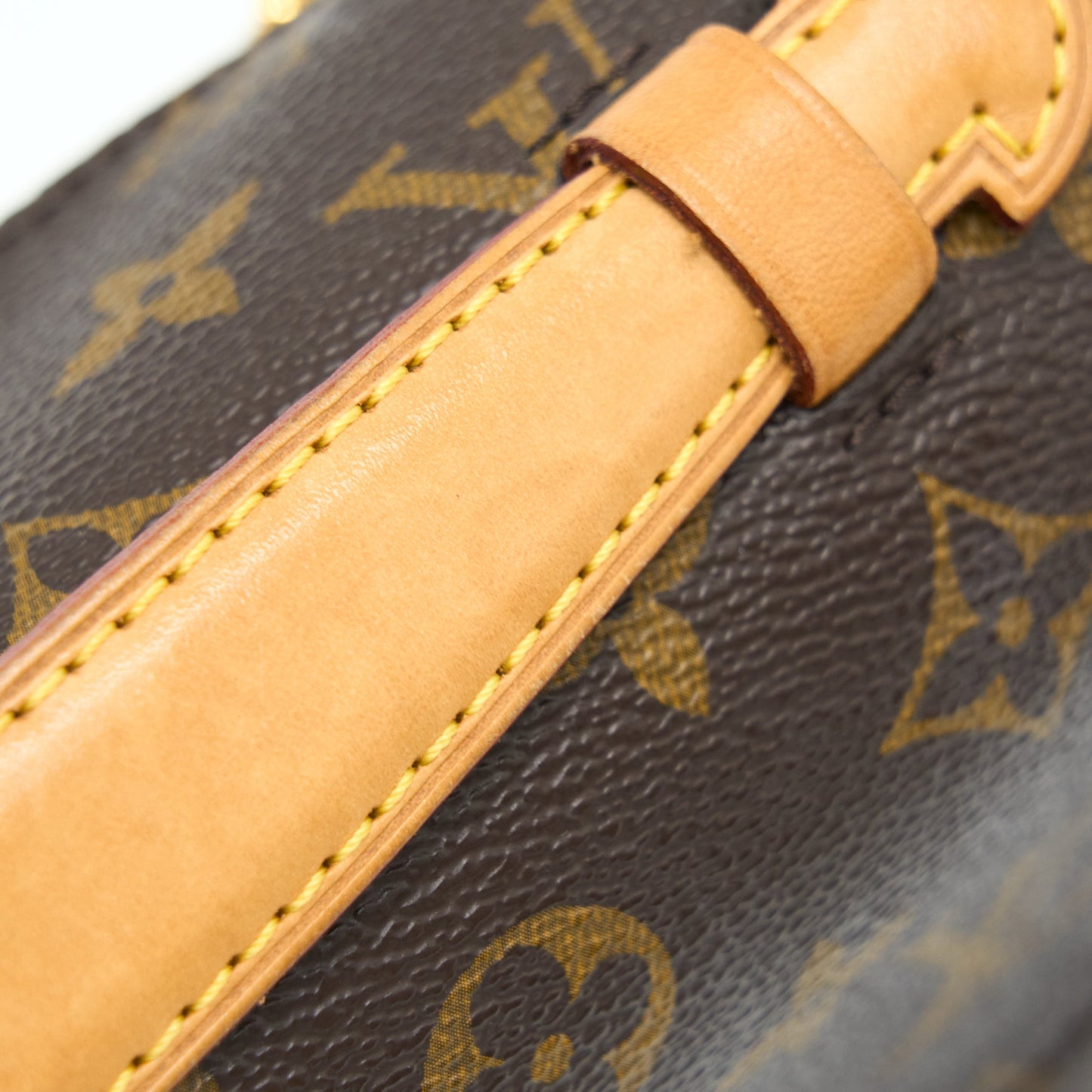 Louis Vuitton Pochette Metis Monogram Canvas GHW