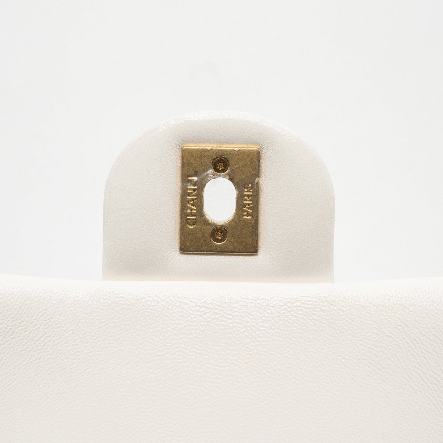 Chanel 22S Giant Chain Flap Shoulder Bag Lambskin White Brushed GHW (Microchip)