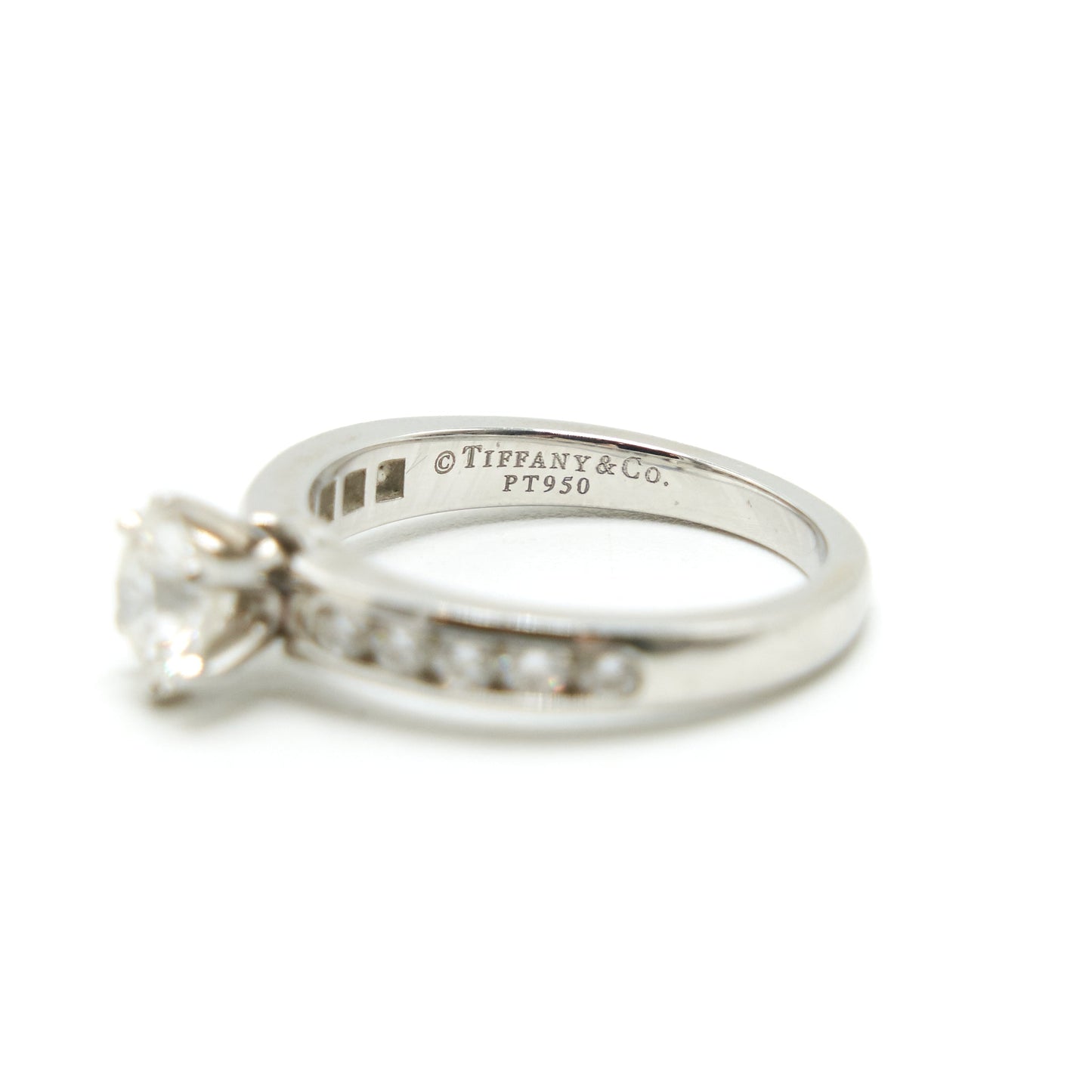 TIFFANY DIAMOND RING 0.76CT E COLOR VVS2