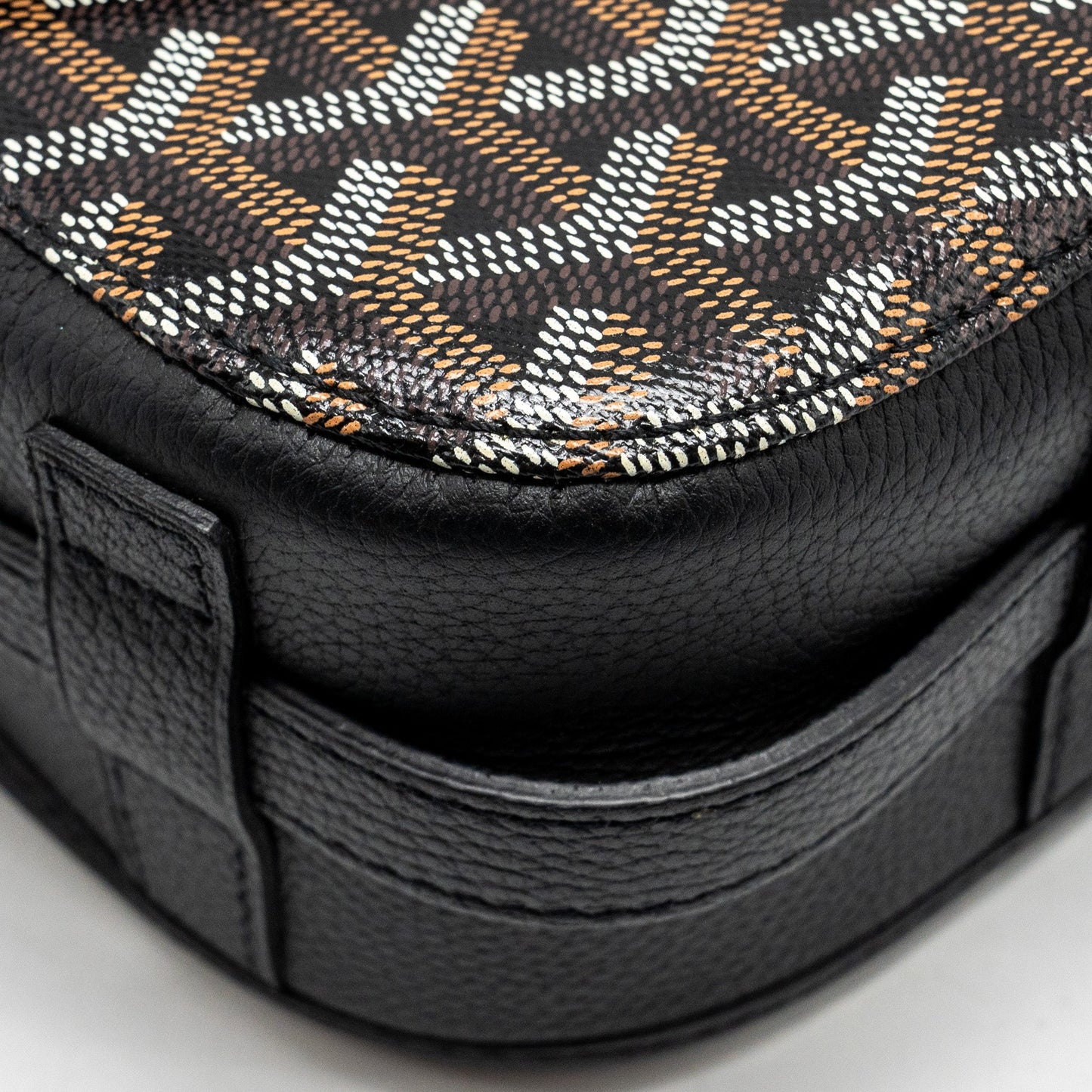 Goyard Belvedere MM Messenger Bag Goyardine Canvas/Calfskin Black SHW