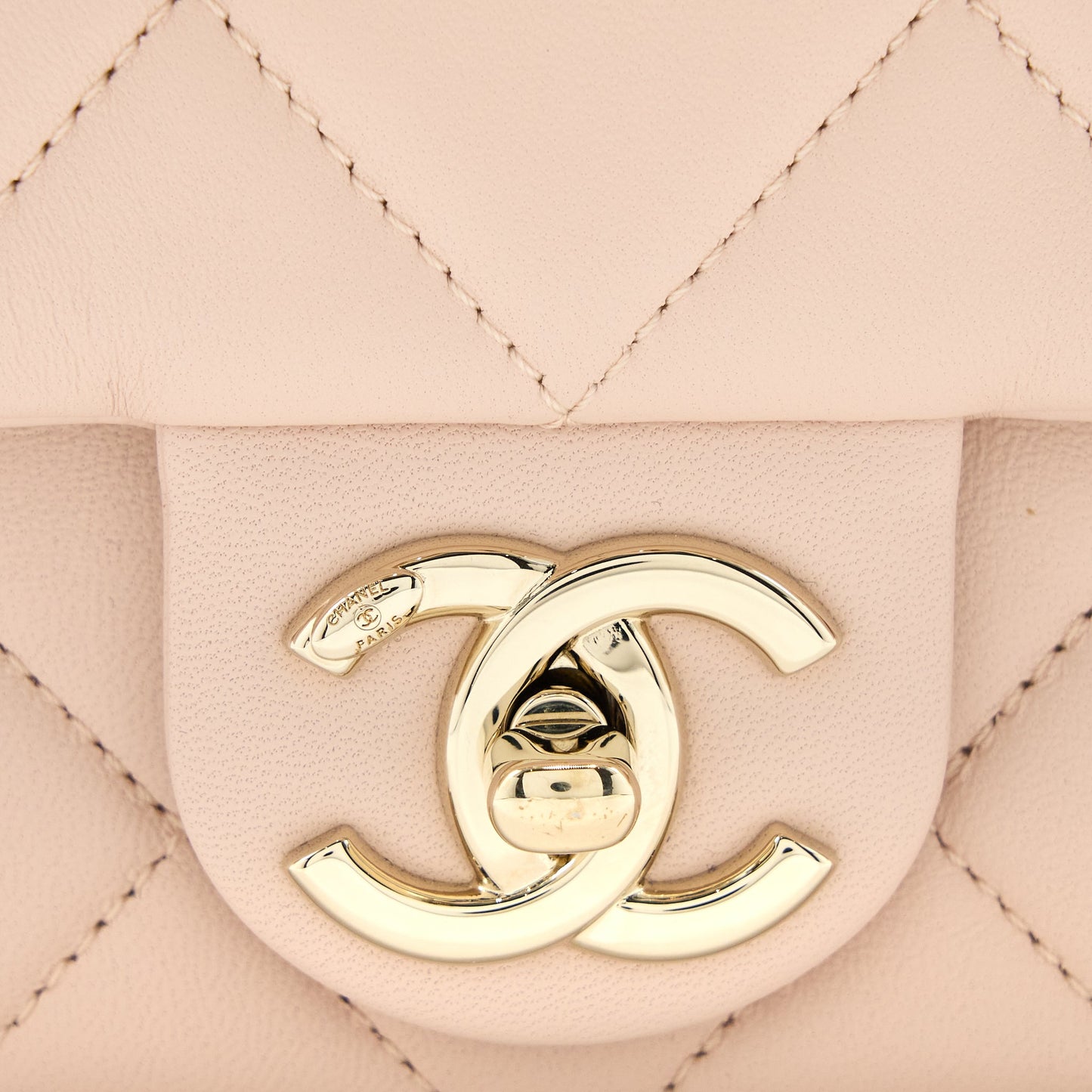Chanel 22C Rectangular Flap Bag with Giant Top Handle Lambskin Pink LGHW(Microchip)