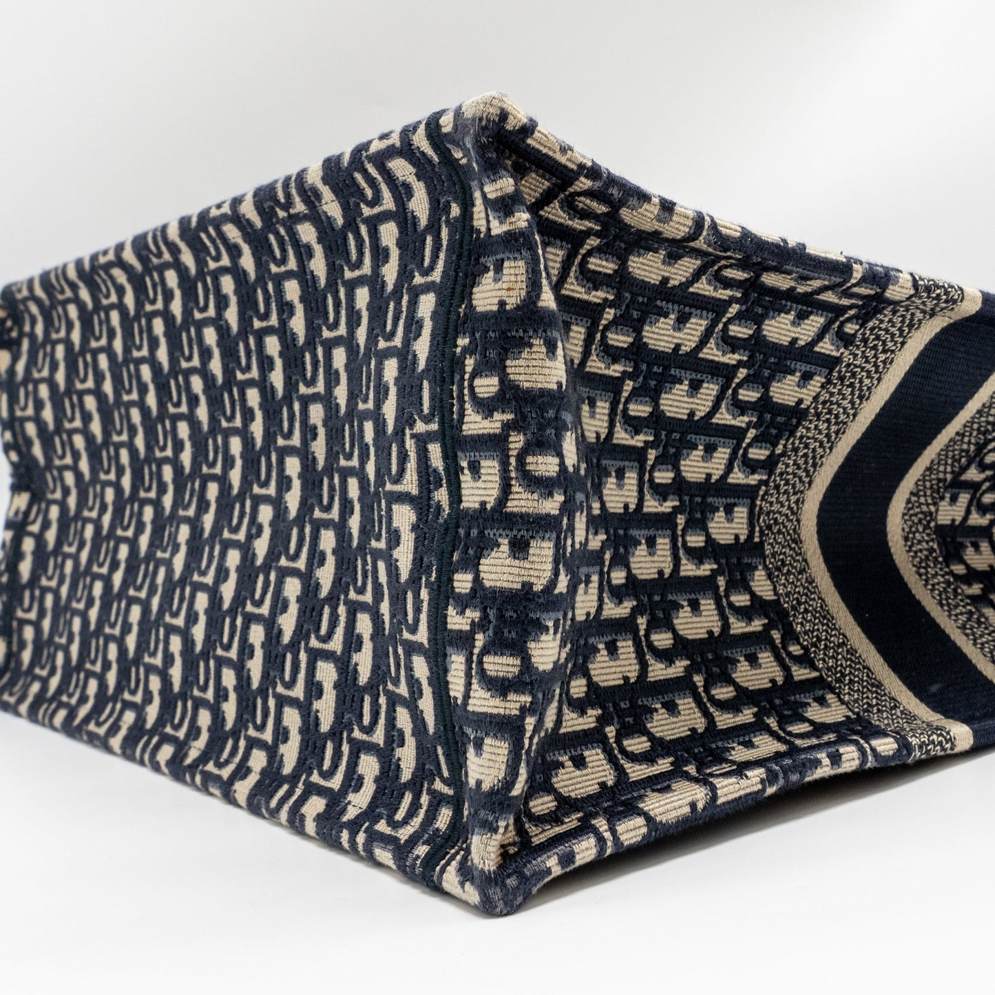Dior Large Book Tote Oblique Embroidery Ecru/Blue