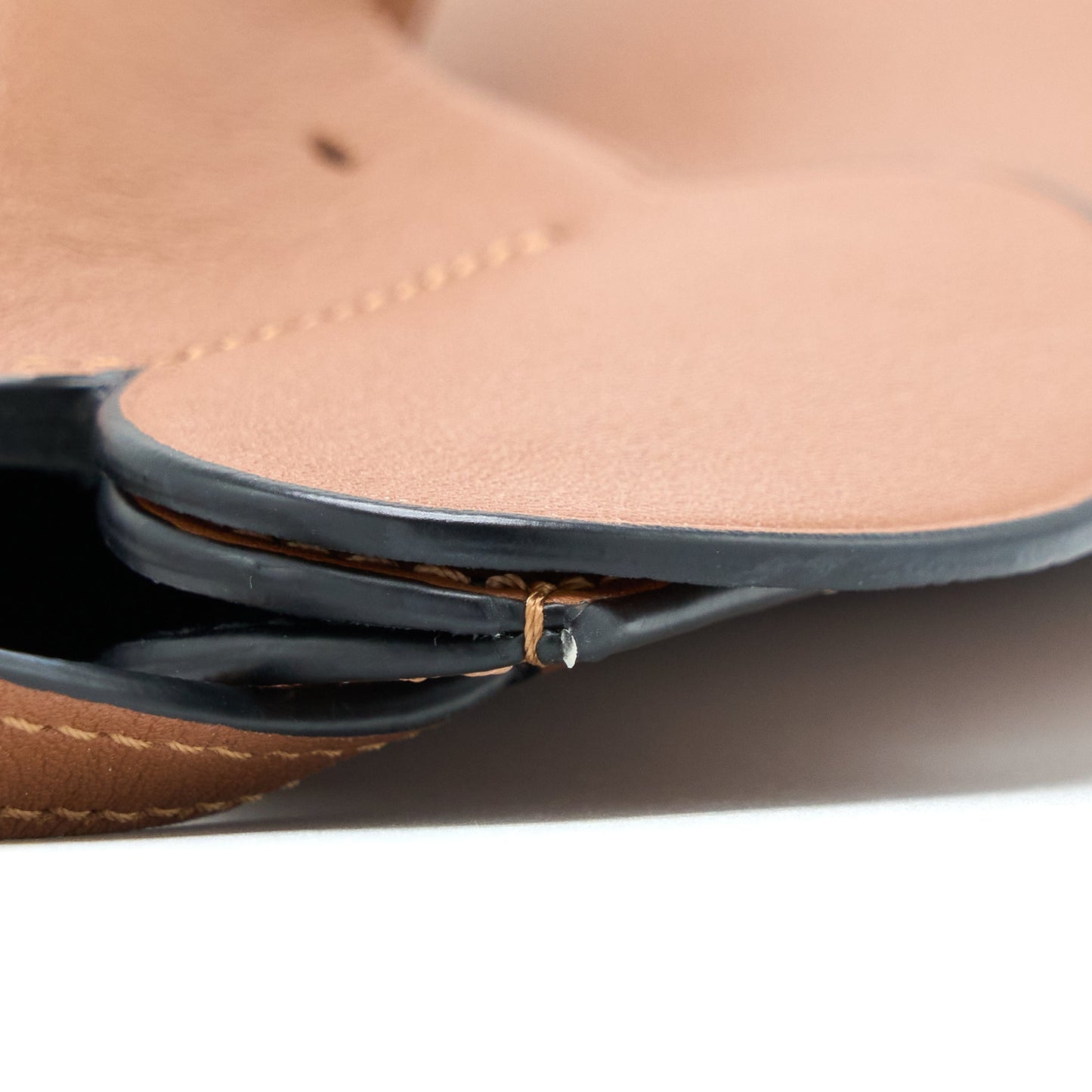 Loewe Elephant Phone Pocket Calfskin Tan