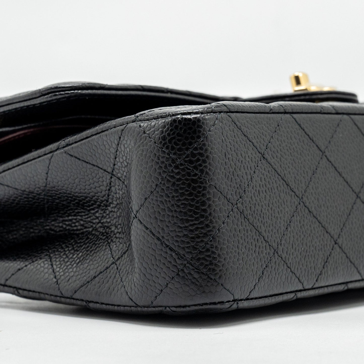Chanel medium classic double flap bag Caviar black GHW (microchip)