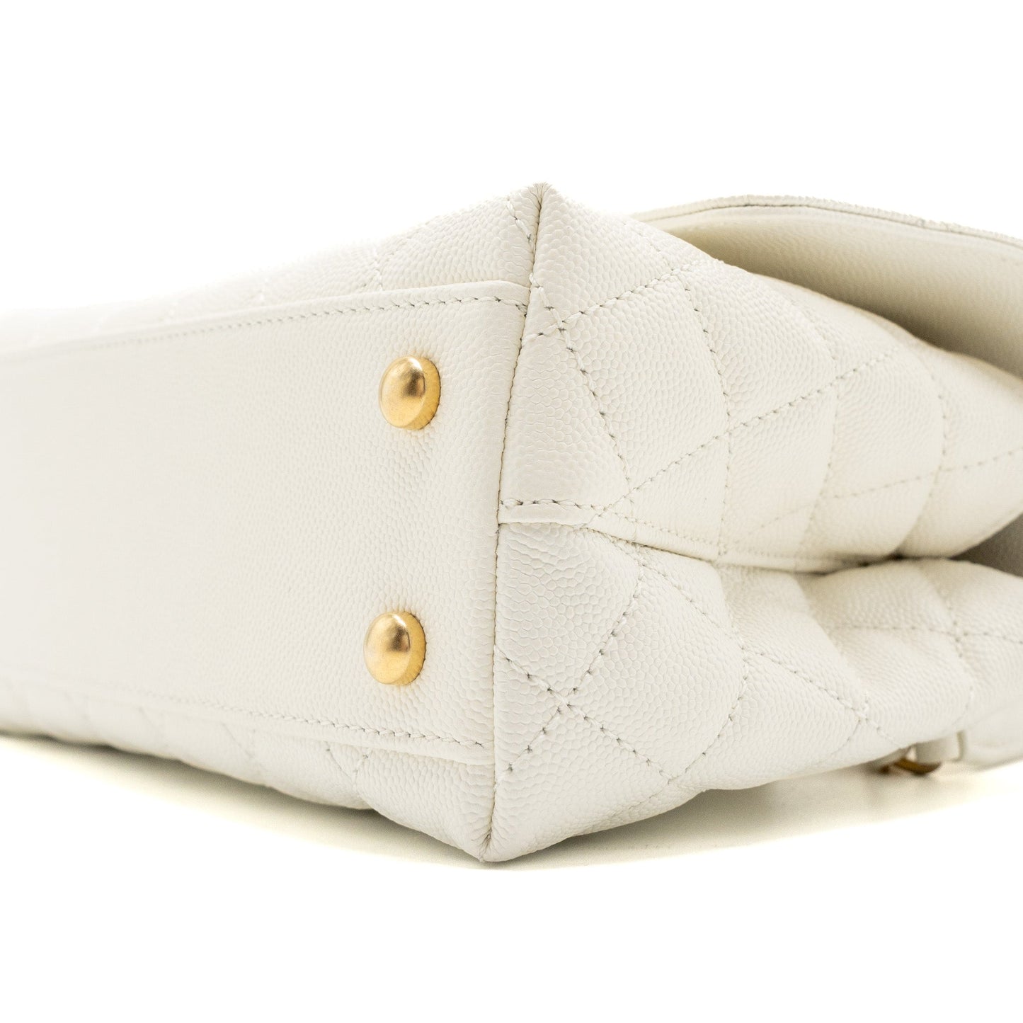 Chanel 23P detailed top handle Small coco handle caviar white GHW (microchip )