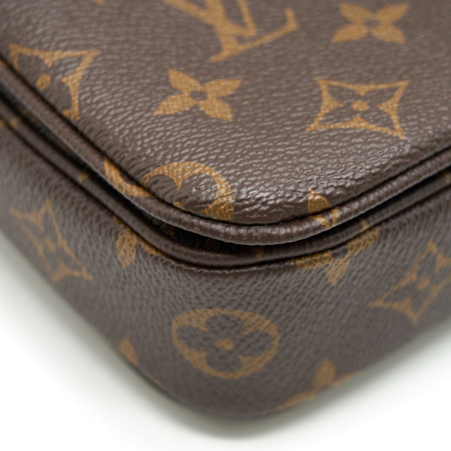 LOUIS VUITTON POCHETTE METIS MONOGRAM CANVAS