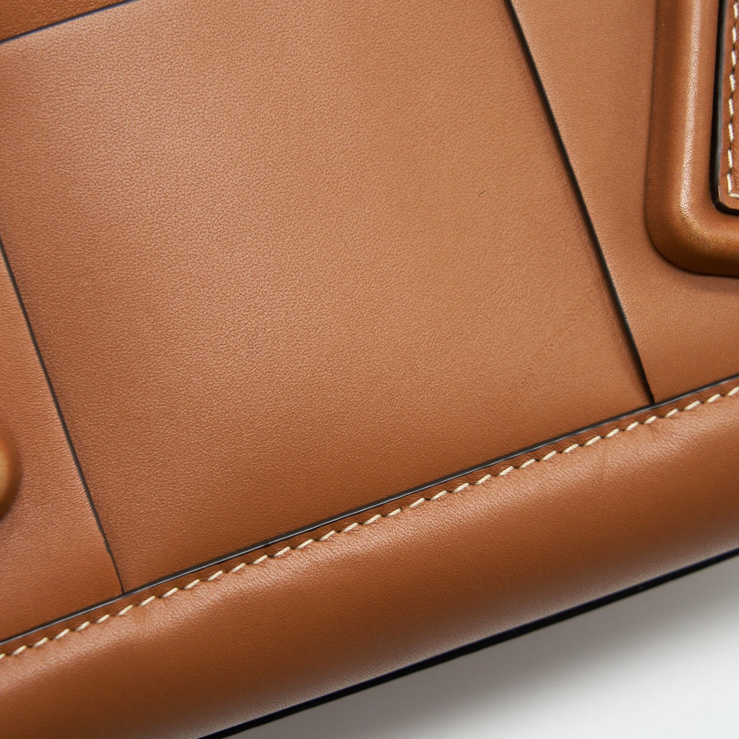 Bottega Veneta Arco Bag Calfskin Wood