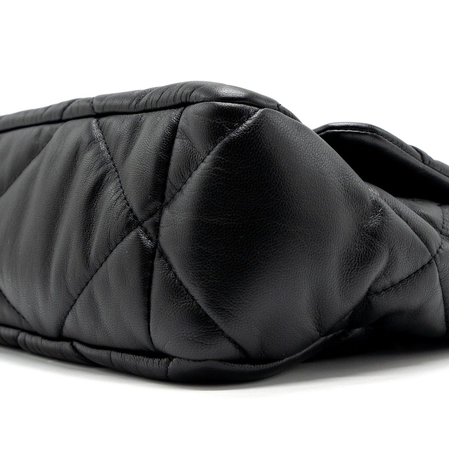 Chanel Medium 19 Bag Goatskin Black Multicolour hardware