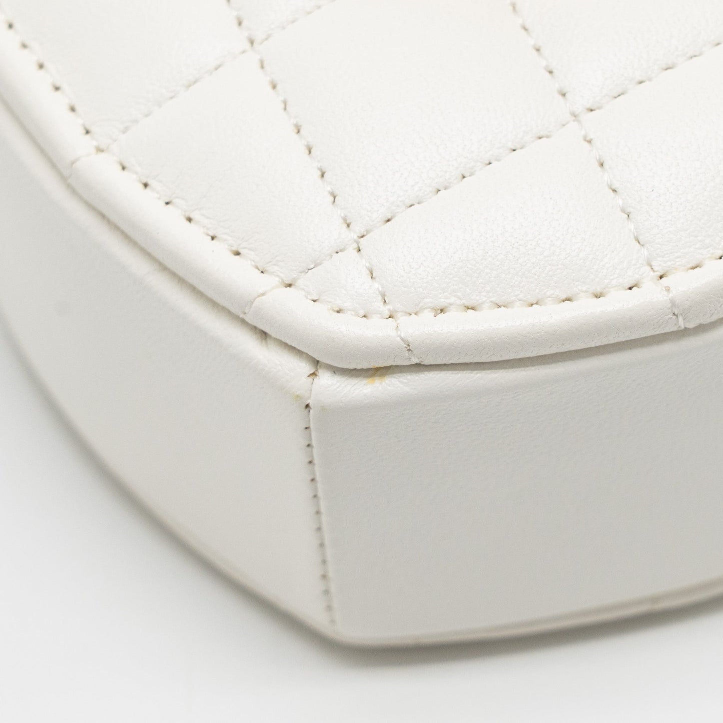 Chanel Small Heart Bag Lambskin White LGHW