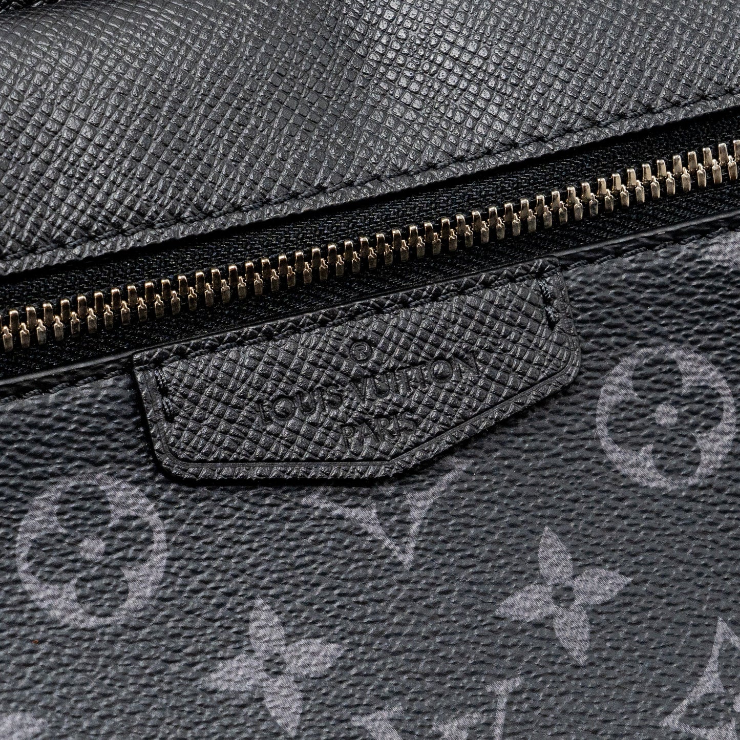 Louis Vuitton Messenger Bag Monogram Eclipse SHW