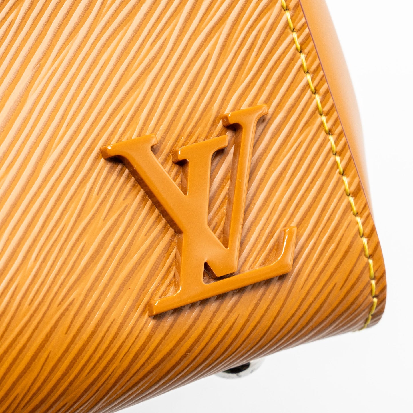 LOUIS VUITTON CLUNY Mini EPI Gold Miel SHW