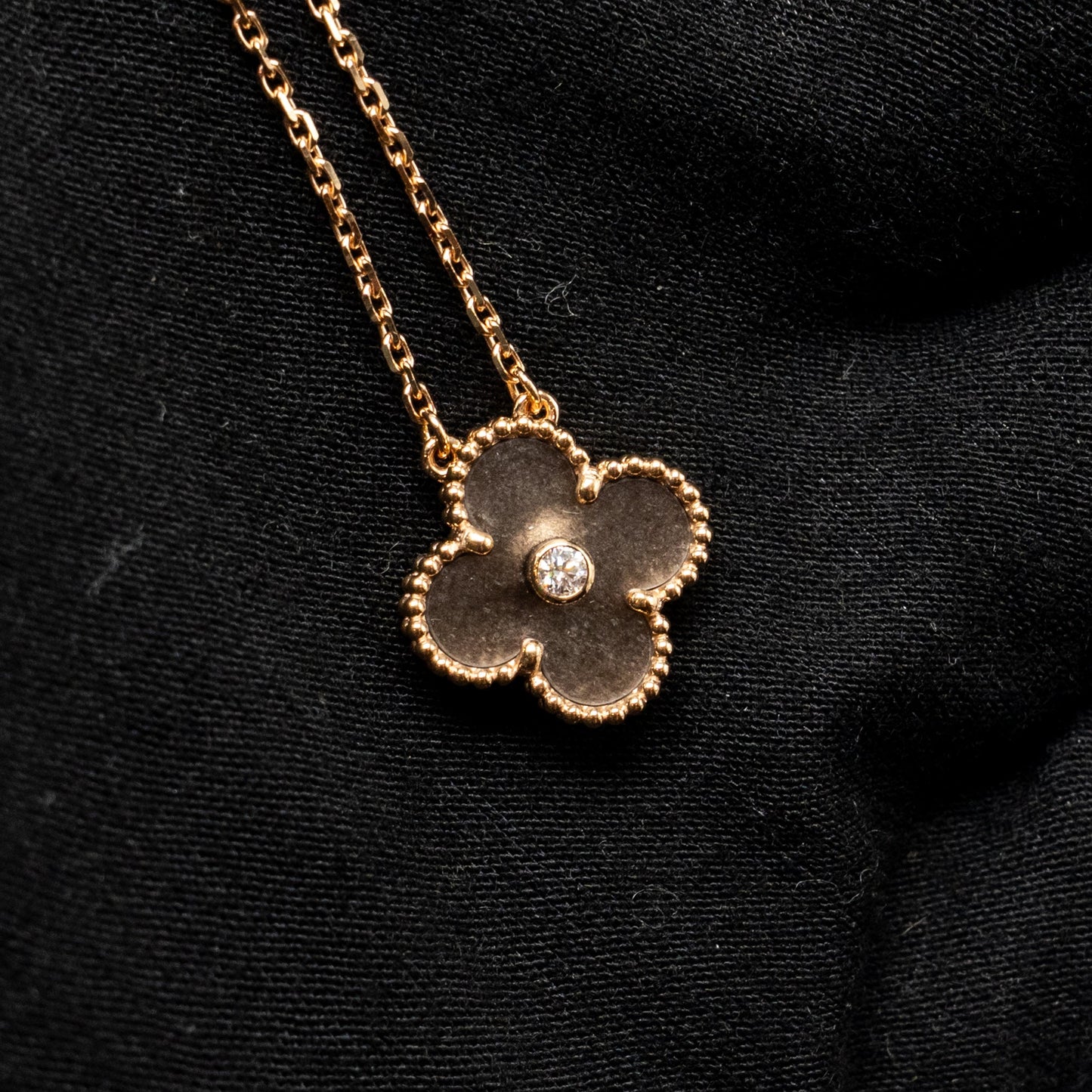 VAN CLEEF & ARPELS 2023 HOLIDAY LIMITED PENDANT SILVER OBSIDIAN / ROSE GOLD / DIAMOND