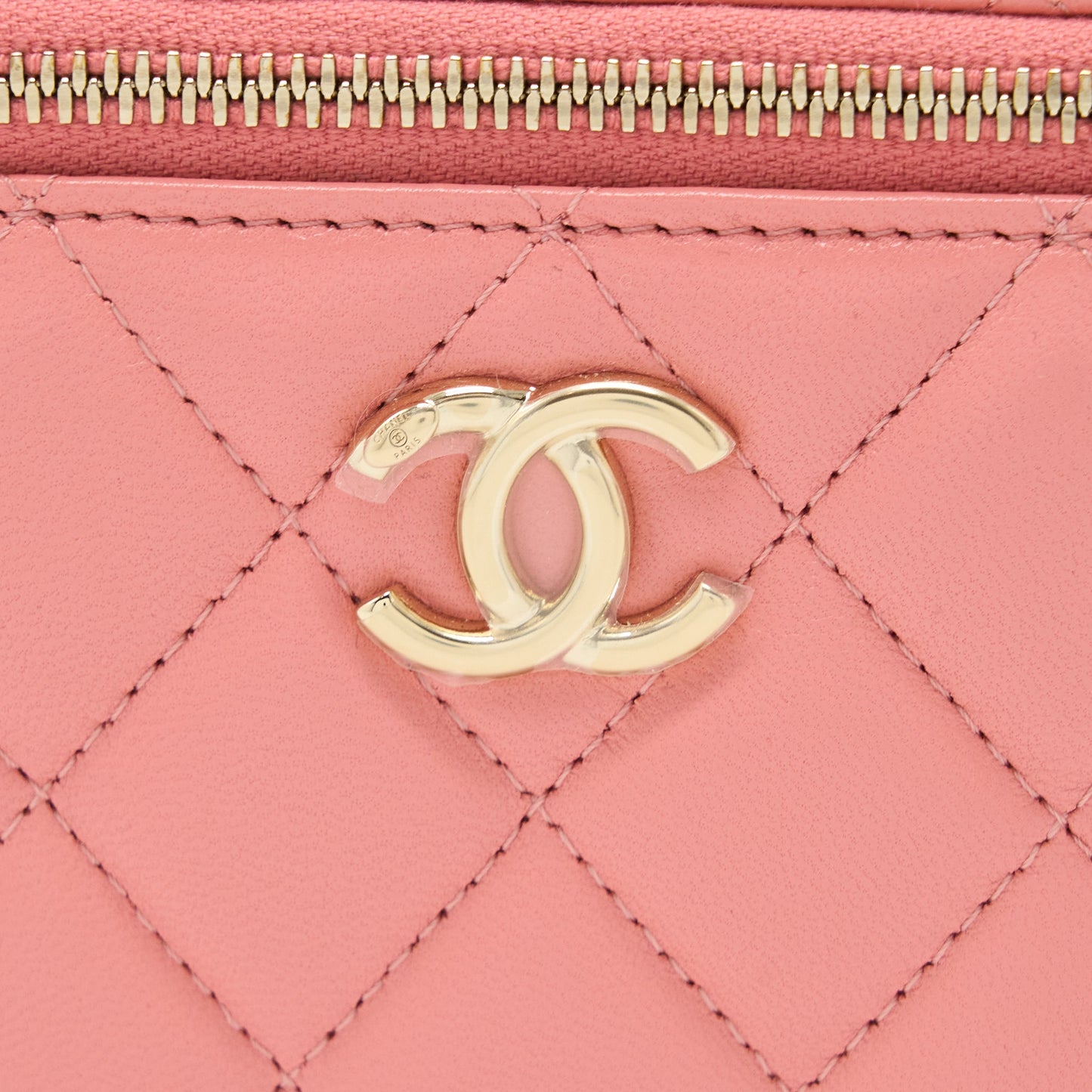 Chanel 22A Top Handle Long Vanity Case Lambskin Pink LGHW (Microchip)
