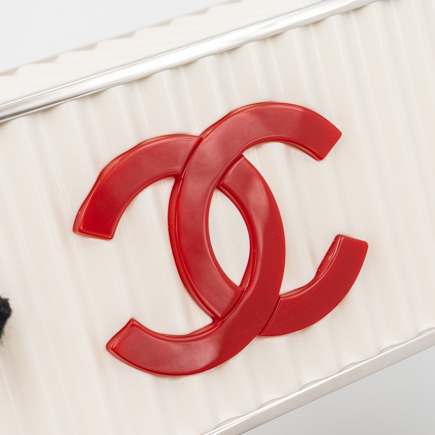 Chanel Paris-Hamburg runway container clutch bag white / black / red SHW