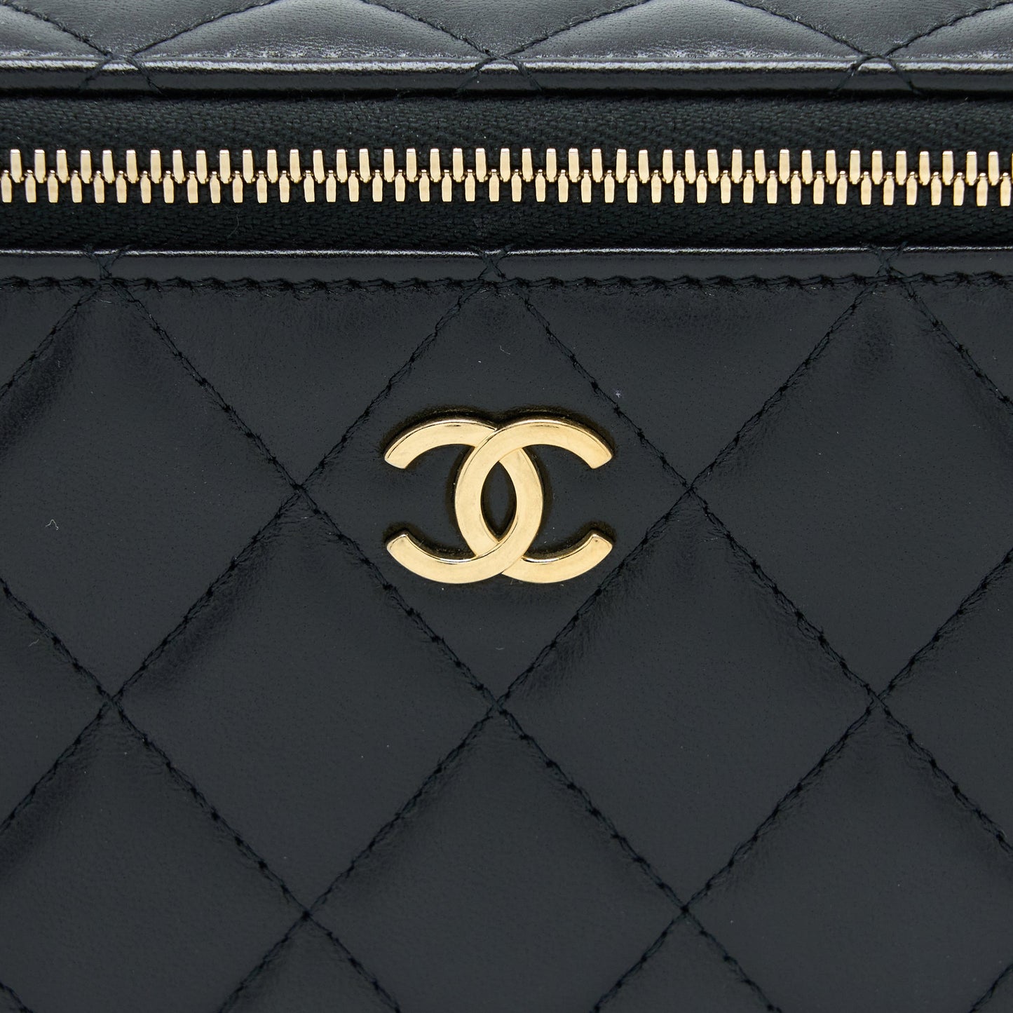 Chanel Long Vanity Detailed Gem Chain Lambskin Black GHW (Microchip)