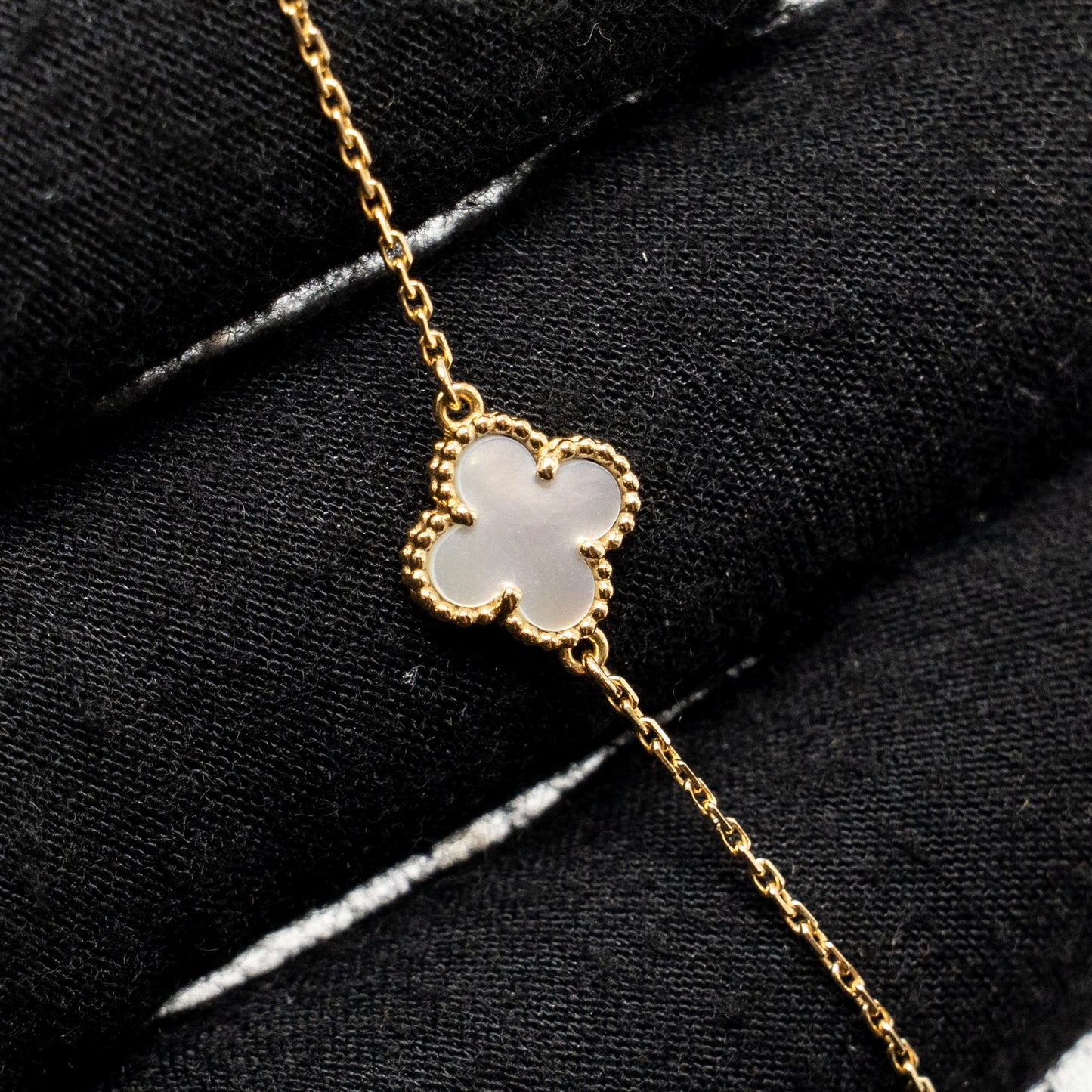 Van Cleef and arpels sweet Alhambra bracelet white mother of pearl / yellow gold