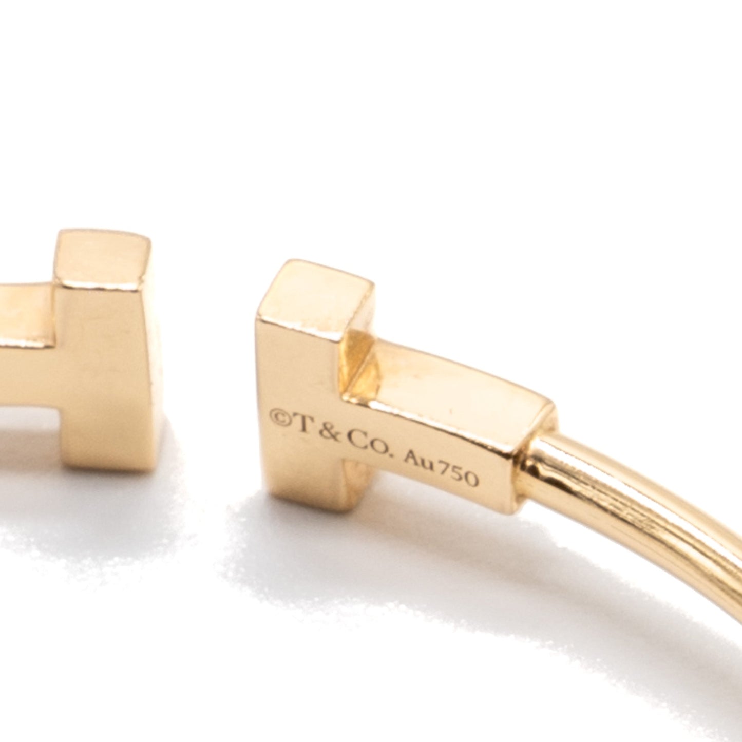 TIFFANY T SMALL NARROW WIRE BRACELET 18K ROSE GOLD